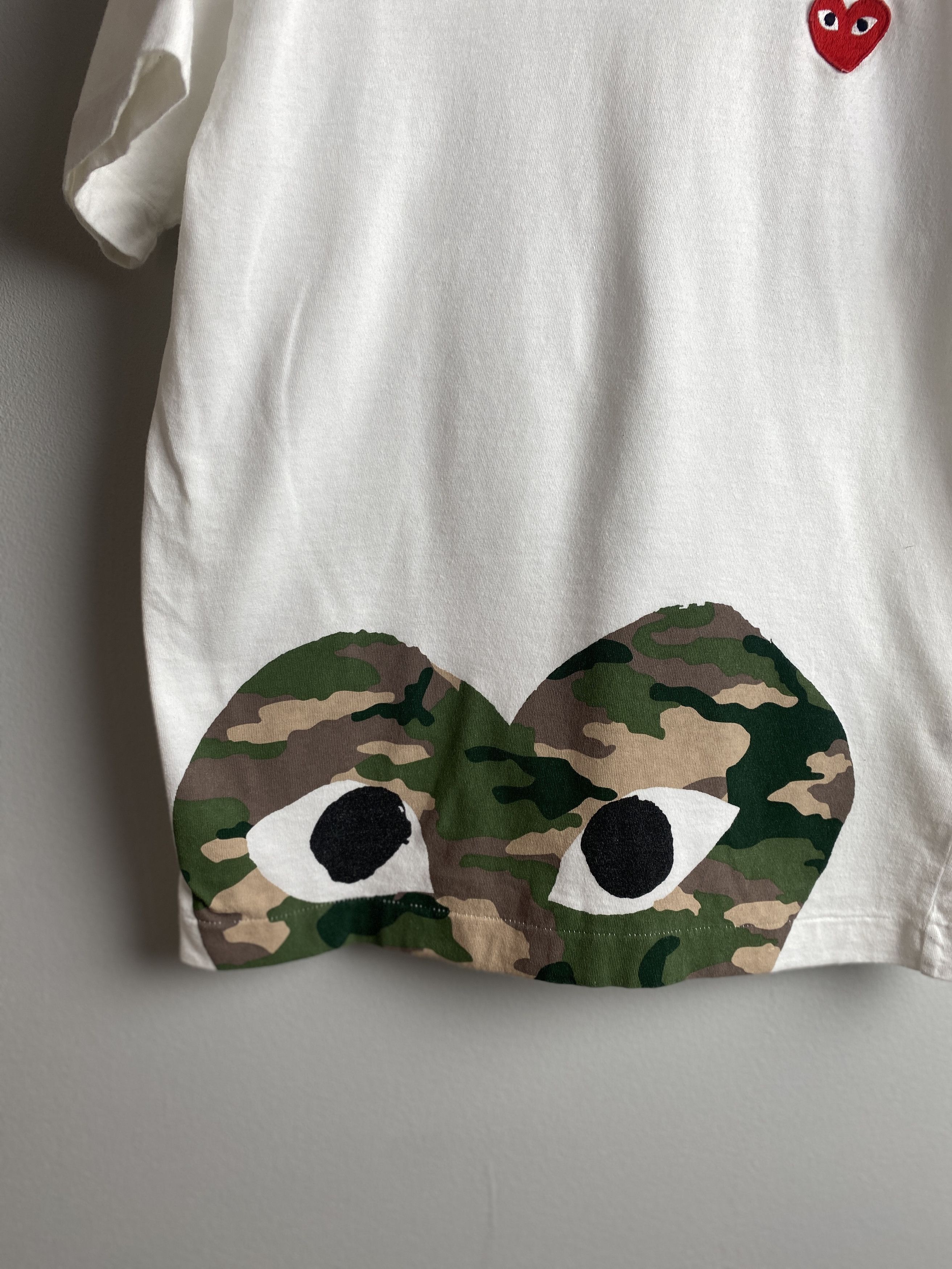 CDG by Comme des Garcons × Comme des Garcons PLAY CDG Comme des Garcons Play camo heart t-shirt tee Size US S / EU 44-46 / 1 - 3 Thumbnail