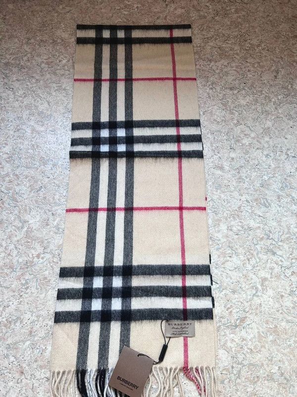 Burberry 100% cashmere Burberry scarf beige black lattice patern Size ONE SIZE - 2 Thumbnail
