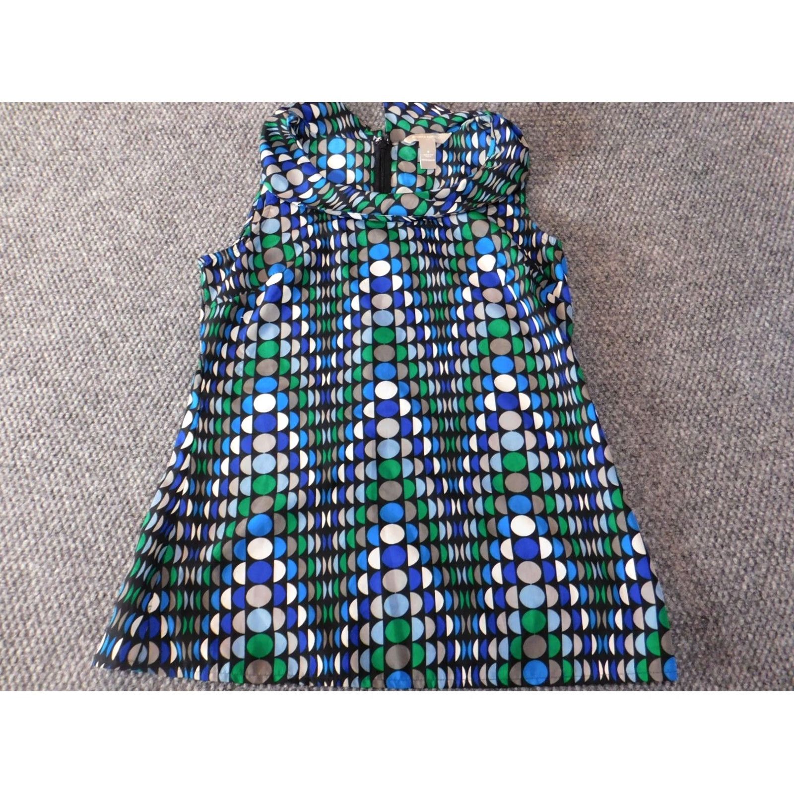 Banana Republic Banana Republic Blouse Women's 4 Blue Zip Crew Neck Cap Sleeve Polka Dot Polyester Spandex Rayon Ruffle Casual Designer Top Classic Fitbit Size S / US 4 / IT 40 - 2 Thumbnail