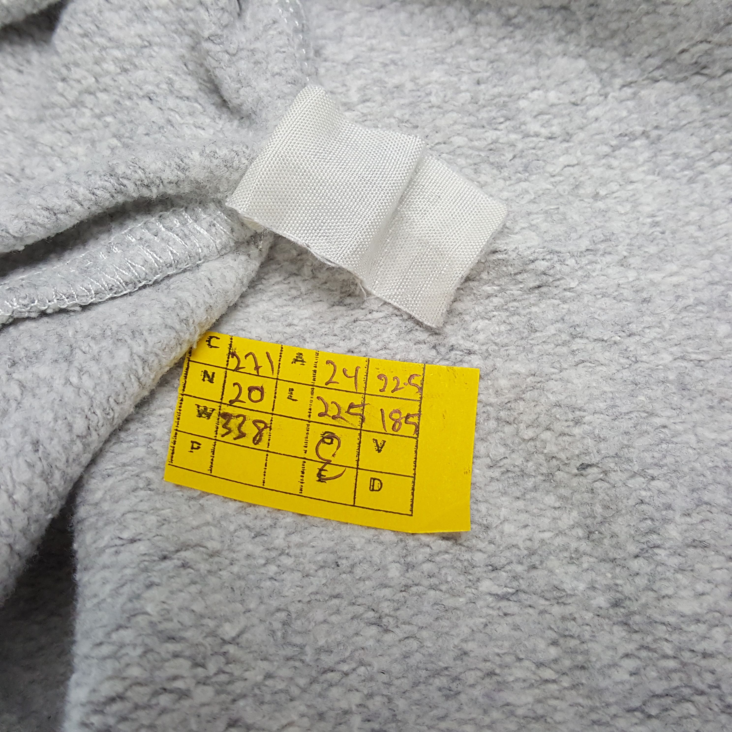Yves Saint Laurent Vintage YVES SAINT LAURENT Italian Fashion Brand Sweatshirt Size US M / EU 48-50 / 2 - 6 Thumbnail