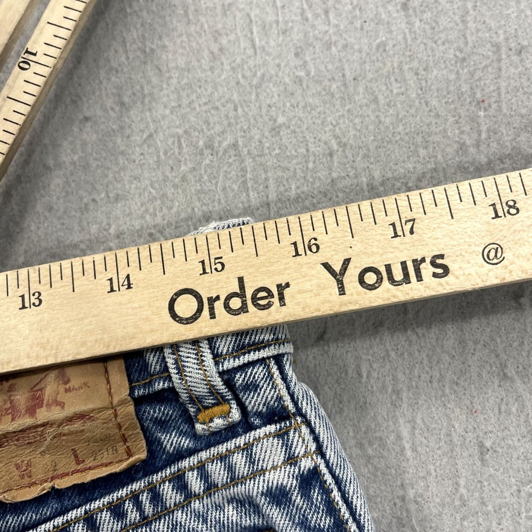 Levi's VINTAGE Levi's 509 Jeans Mens 32x29 Blue Distressed Workwear Denim USA 80s Jeans Mens 32x29 Blue Distressed USA 80s Size US 32 / EU 48 - 7 Thumbnail