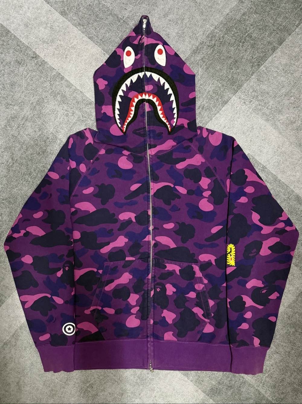 Bape A BATHING APE Purple Camo Shark Hoodie Size L Size US L / EU 52-54 / 3 - 1 Thumbnail