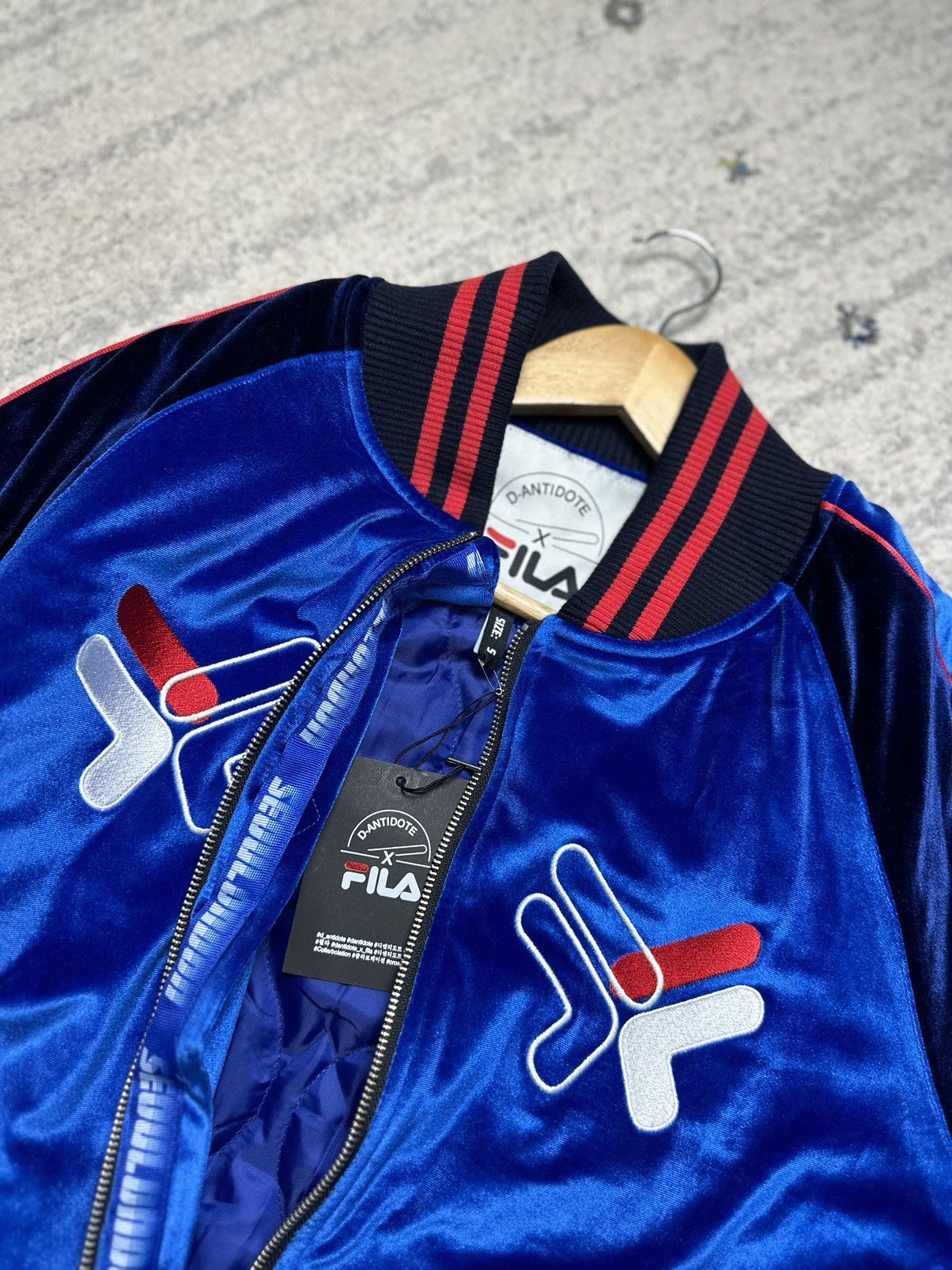 Fila × Japanese Brand D-Antidote x Fila Logo Velvet Stadium Jacket Blue/Navy Size US M / EU 48-50 / 2 - 11 Thumbnail