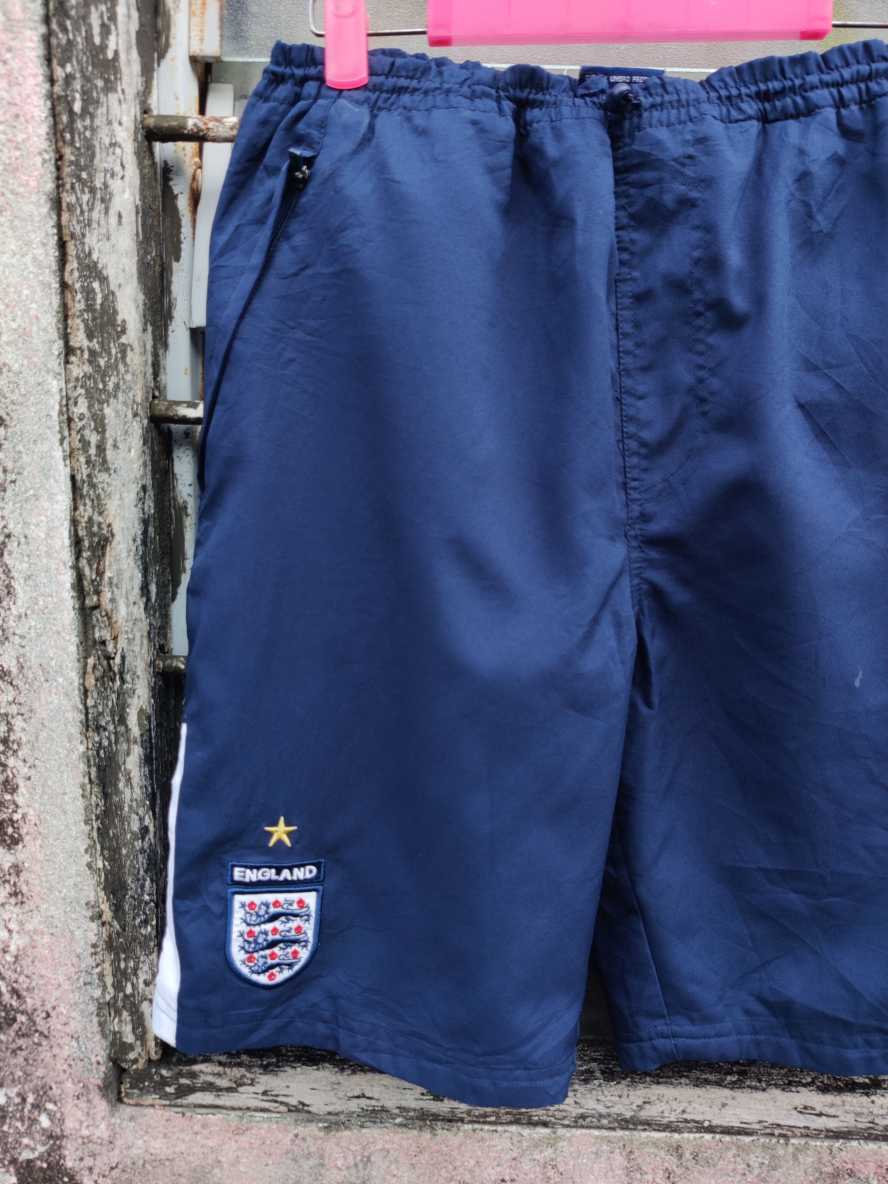 Umbro Vintage Umbro England National Training Shorts Size US 30 / EU 46 - 3 Thumbnail