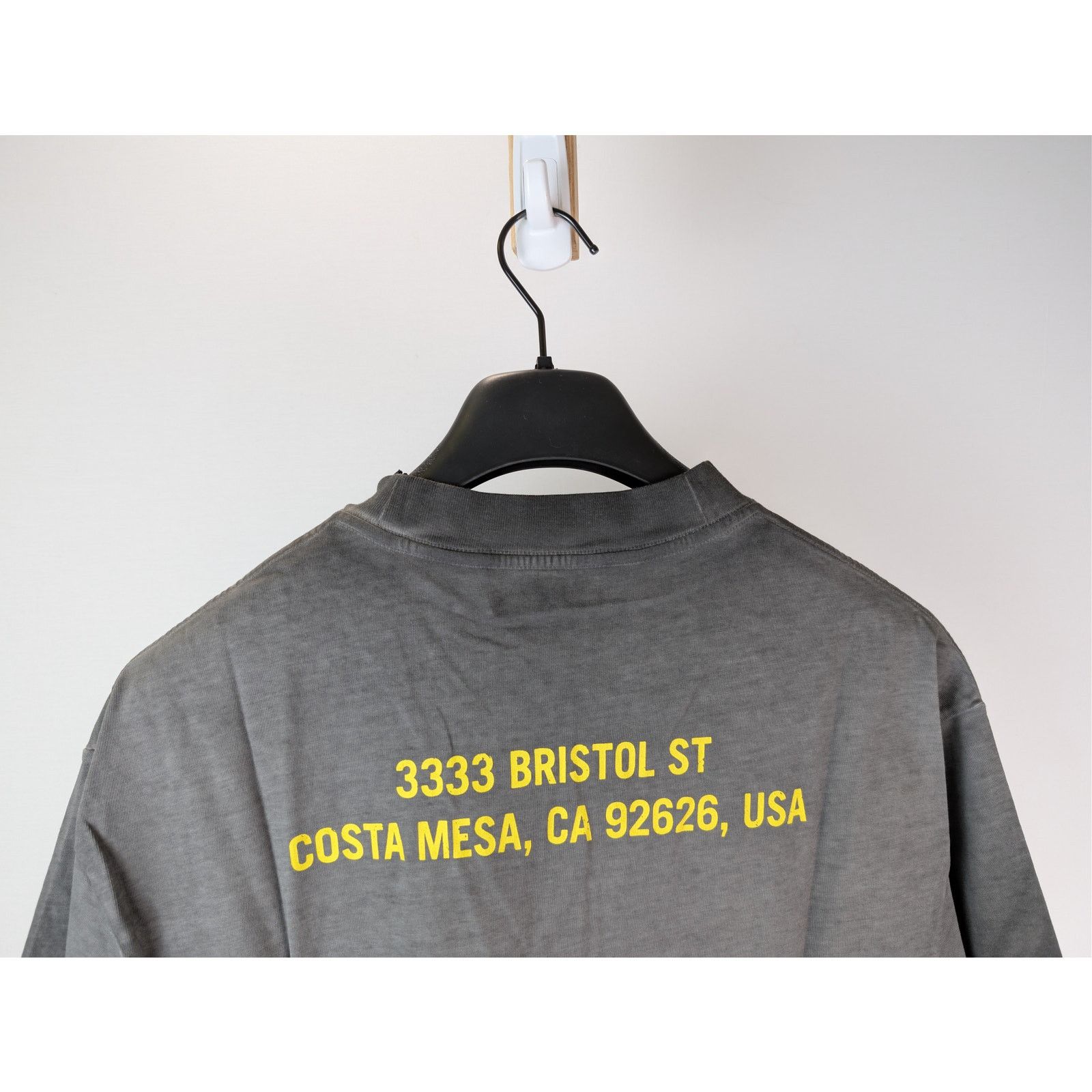 Palm Angels o1rshd1 Los Angeles Garment Dyed Sprayed T-Shirt in Black Size US S / EU 44-46 / 1 - 11 Thumbnail