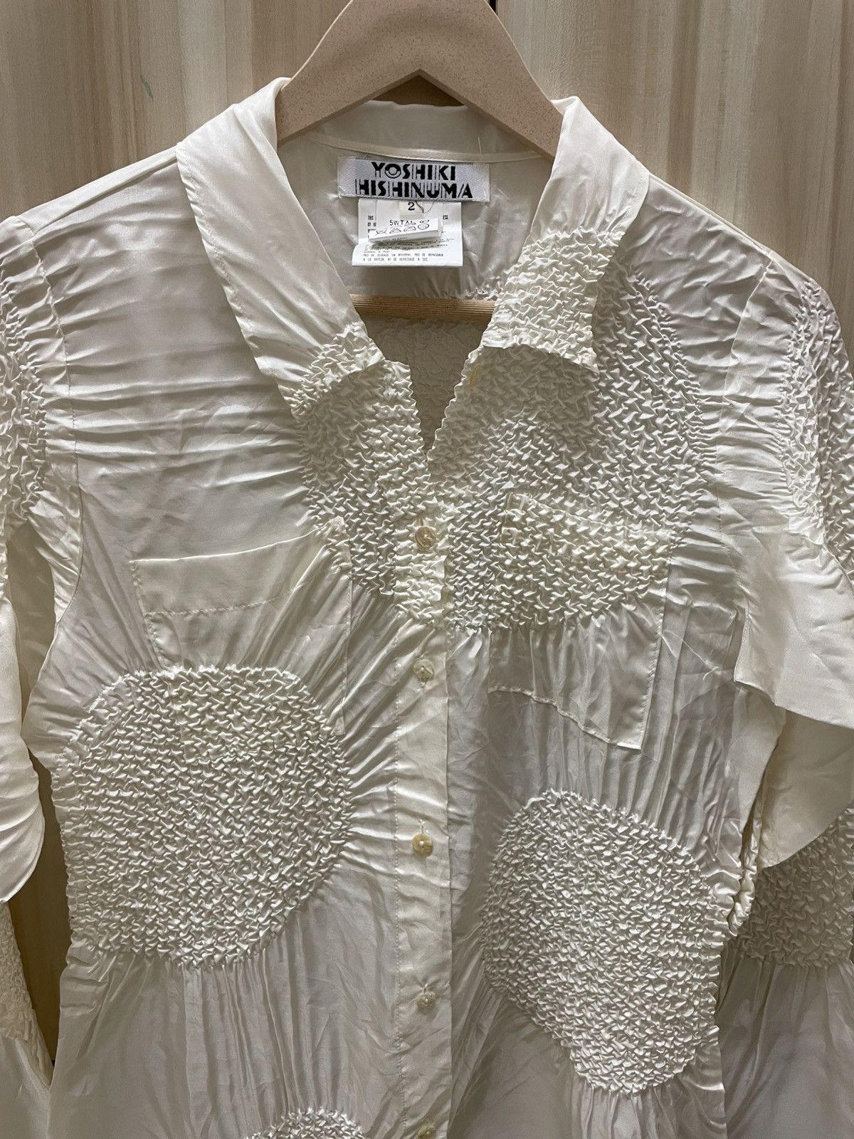 Japanese Brand Yoshiki Hishinuma Textured Pleated Avant Garde Blouse Shirt Size S / US 4 / IT 40 - 2 Thumbnail
