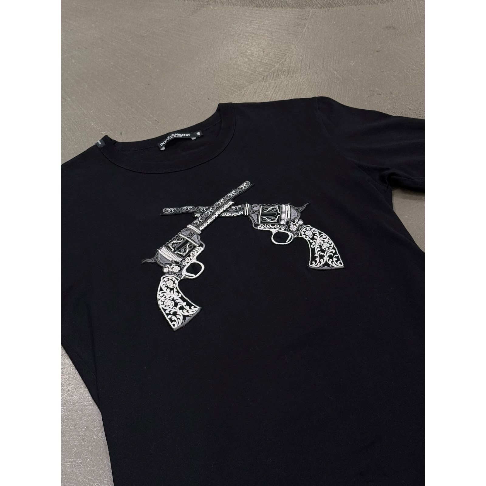 Dolce & Gabbana Dolce & Gabbana double gun t-shirt Size L / US 10 / IT 46 - 2 Thumbnail