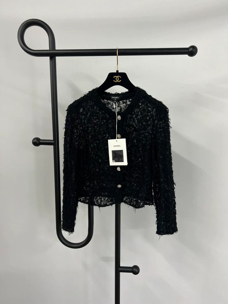 Chanel Chanel 22A black fur coat Size XS / US 0-2 / IT 36-38 - 1 Thumbnail