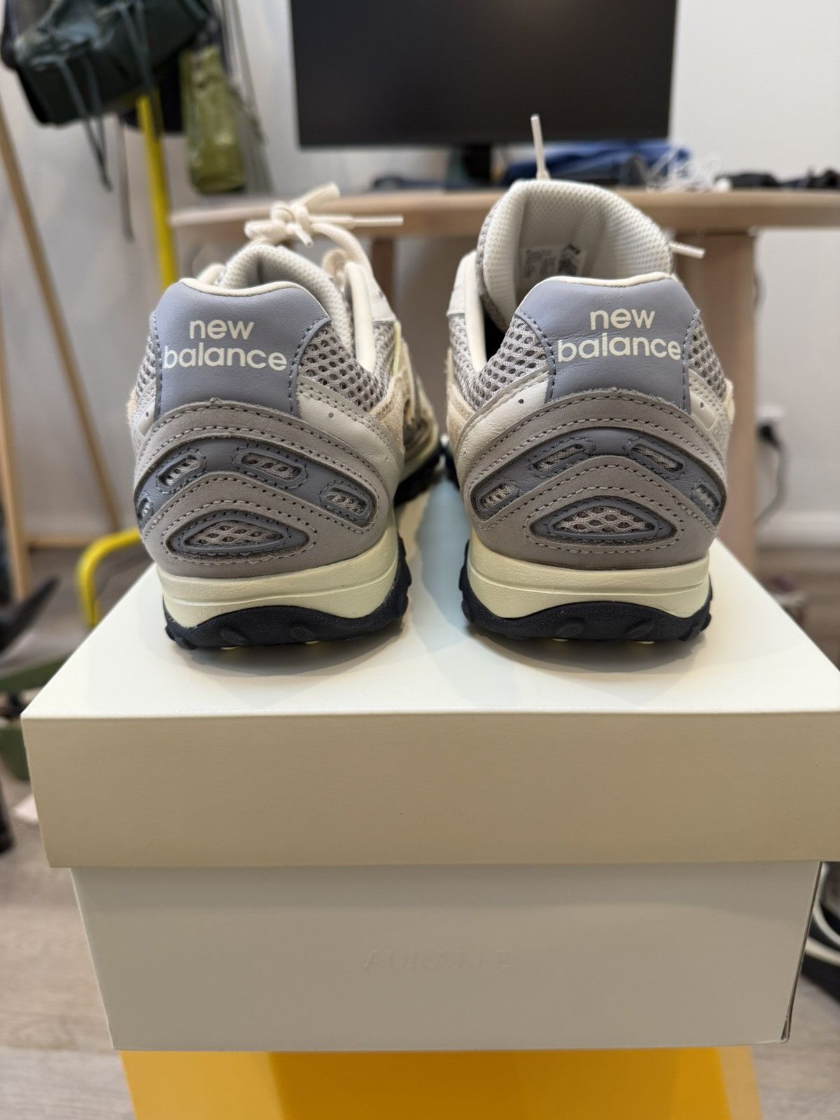 New Balance Auralee New Balance 204L Size US 11 / EU 44 - 5 Thumbnail
