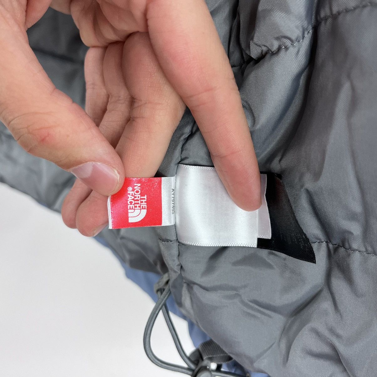 The North Face The North Face Woman’s Hooded Winter HyVent Jacket Size XS Size XS / US 0-2 / IT 36-38 - 16 Thumbnail