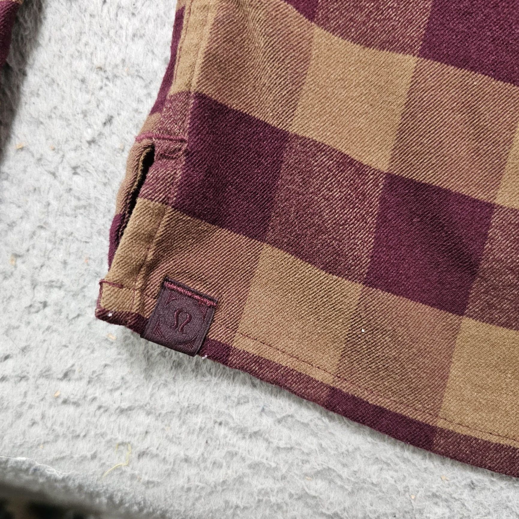 Lululemon Lululemon Shirt Mens XL Brown Plaid Flannel Button-Up Long Sleeve Casual Size US XL / EU 56 / 4 - 4 Thumbnail