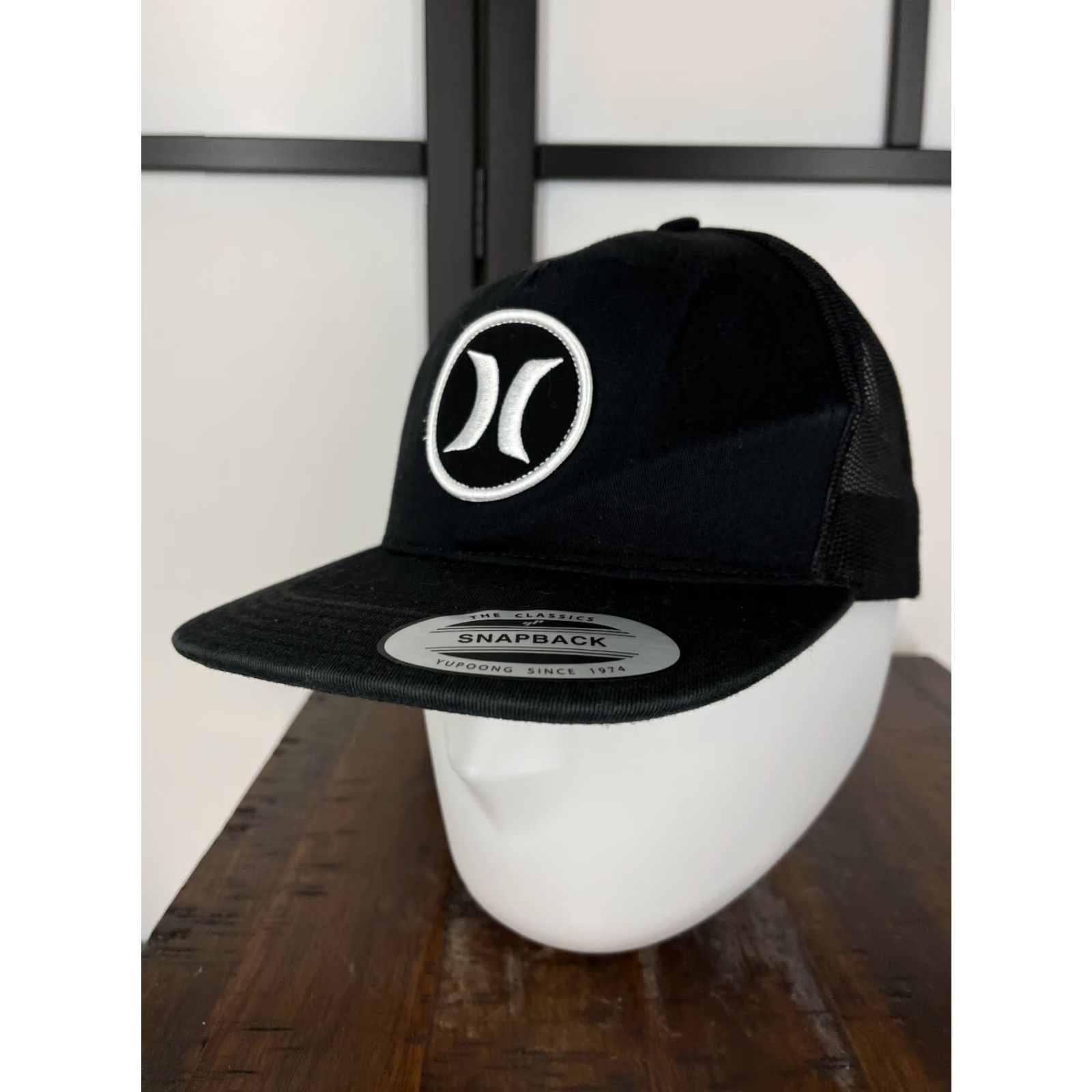 Hurley Hurley Hat Cap Snap Back Adult One Size Black Trucker Cotton Blend Adjustable Men Baseball Cap 90s Beach Brand: Hurley Mens Hats Size ONE SIZE - 4 Thumbnail