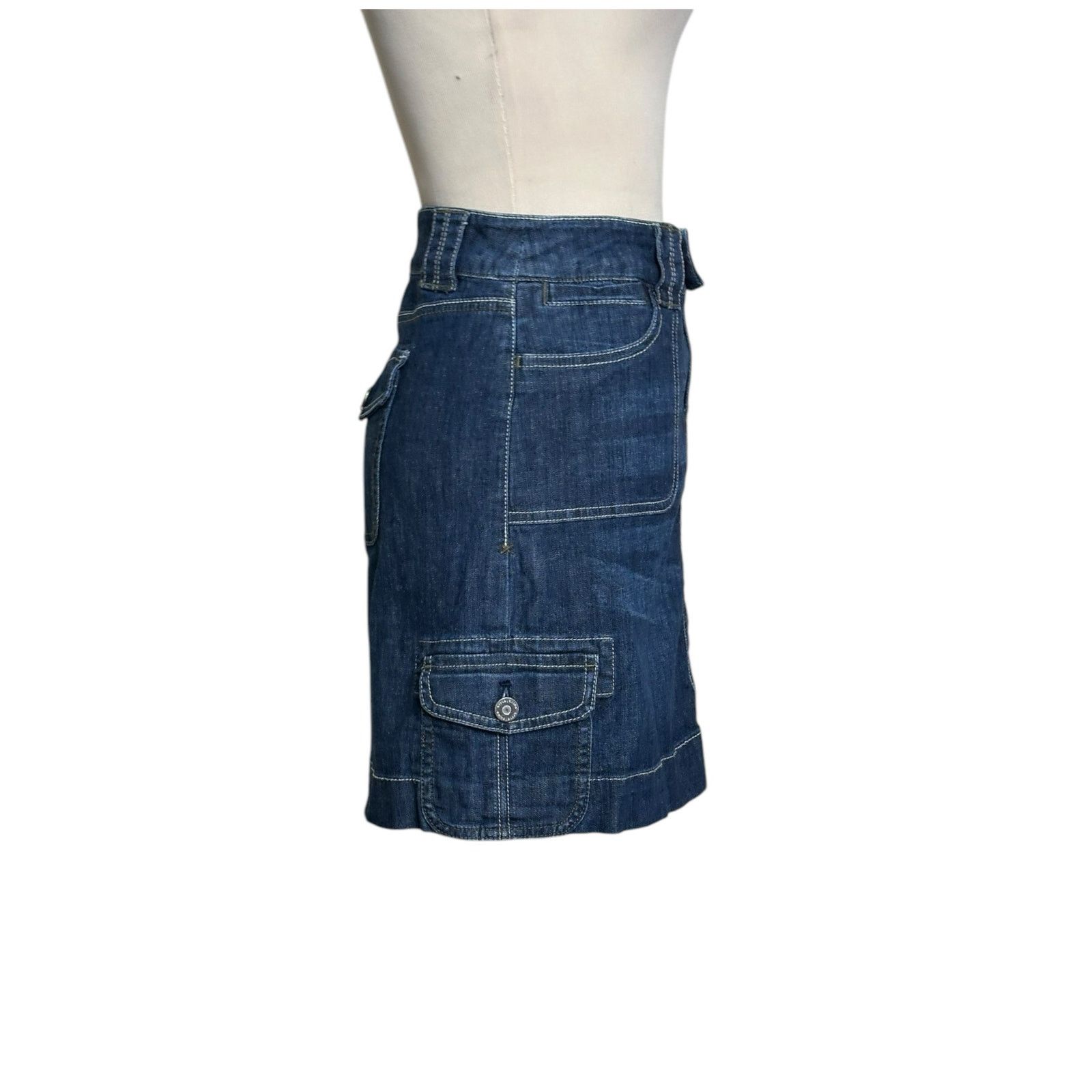 White House Black Market White House Black Market blue denim mini skirt size 4 Size 27" / US 4 / IT 40 - 7 Thumbnail