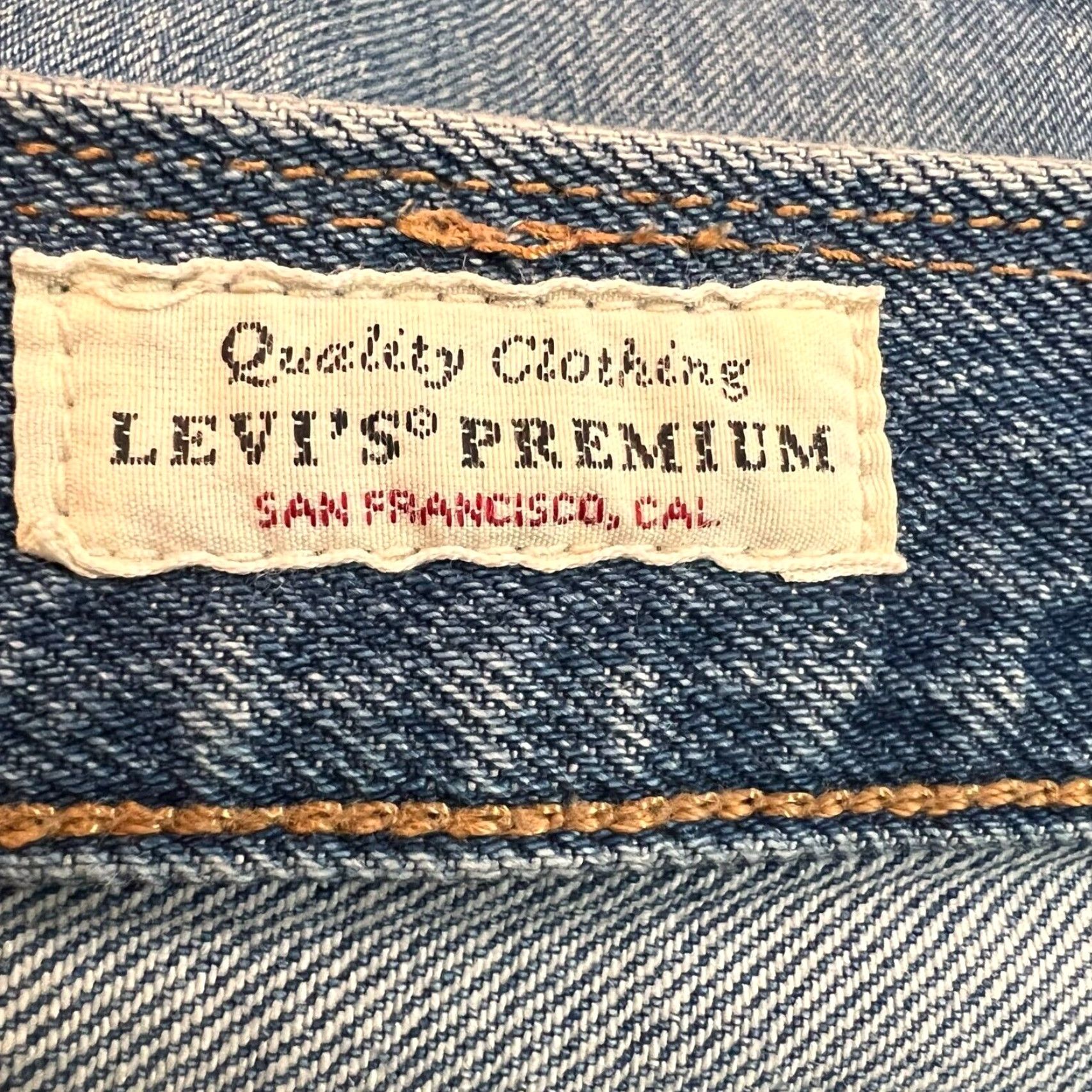 Levi's VINTAGE Levi's 501 Jean Shorts Jeans Casual 31 Blue Button Fly 90s Mens Adult Medium Blue Denim Size US 31 - 6 Thumbnail