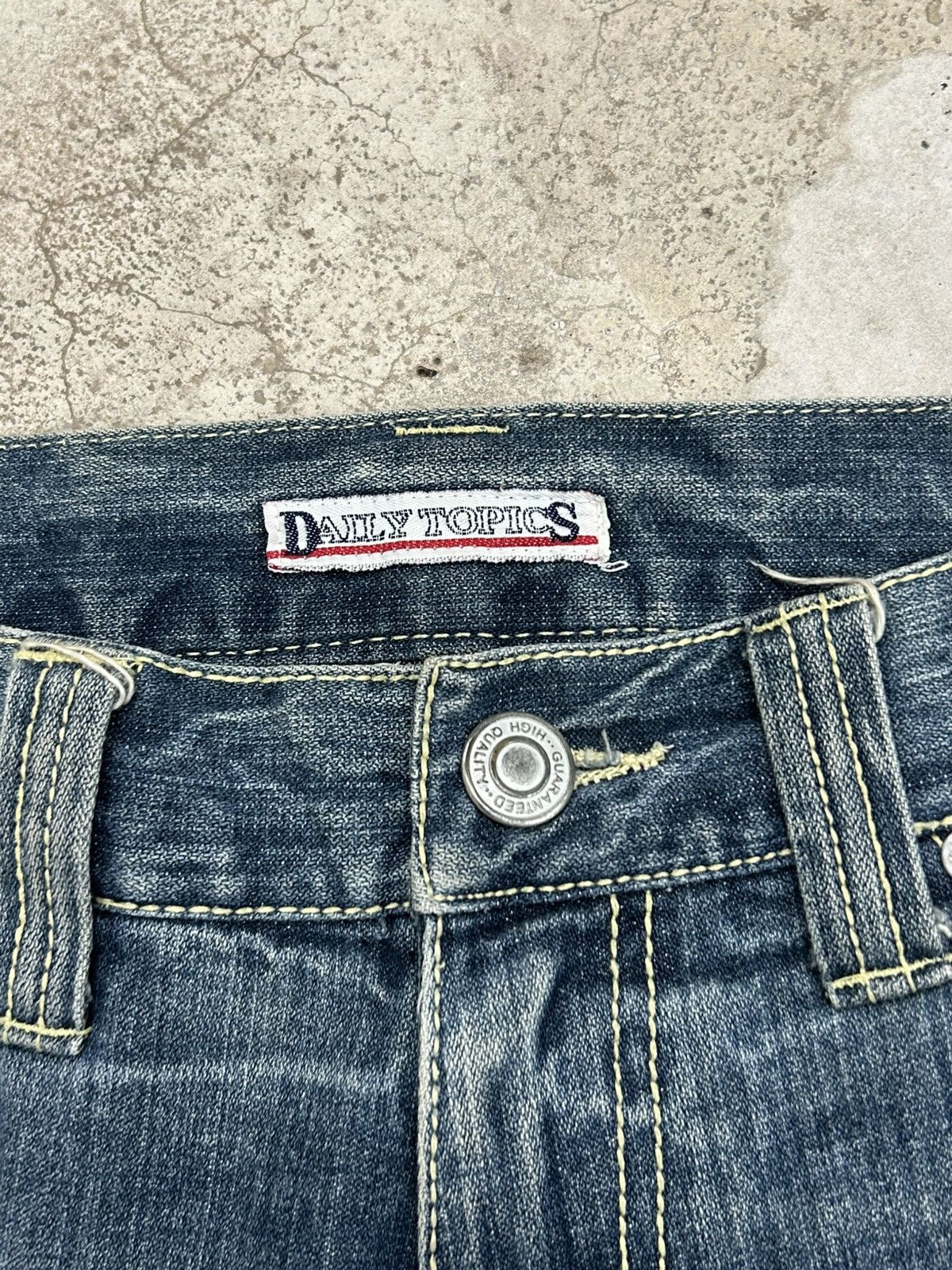 Le Grande Bleu (L.G.B.) Vintage Daily Topics Rainbow Baggy Distressed Washed Whisker Size US 33 - 9 Thumbnail