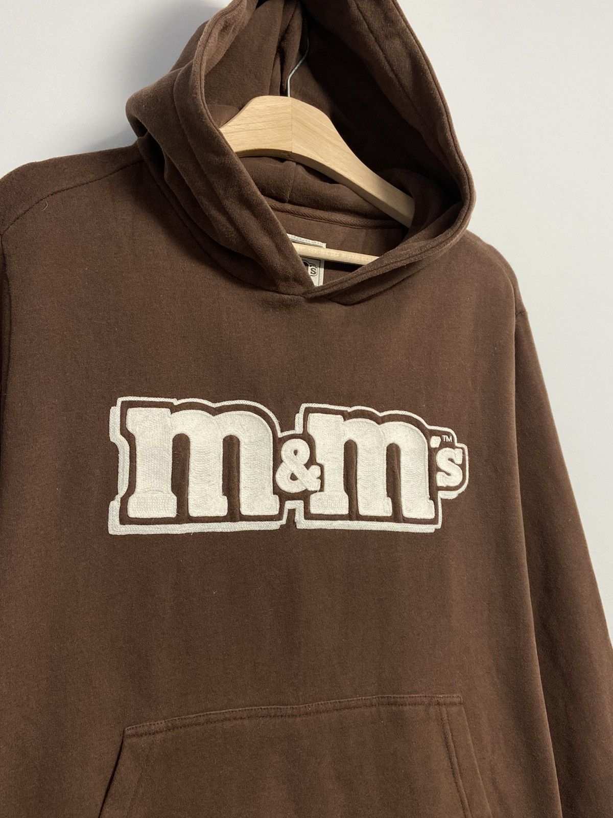 Vintage Y2K Very Rare Vintage M&M's Big Embroidered Logo Hoodie Size US M / EU 48-50 / 2 - 2 Thumbnail