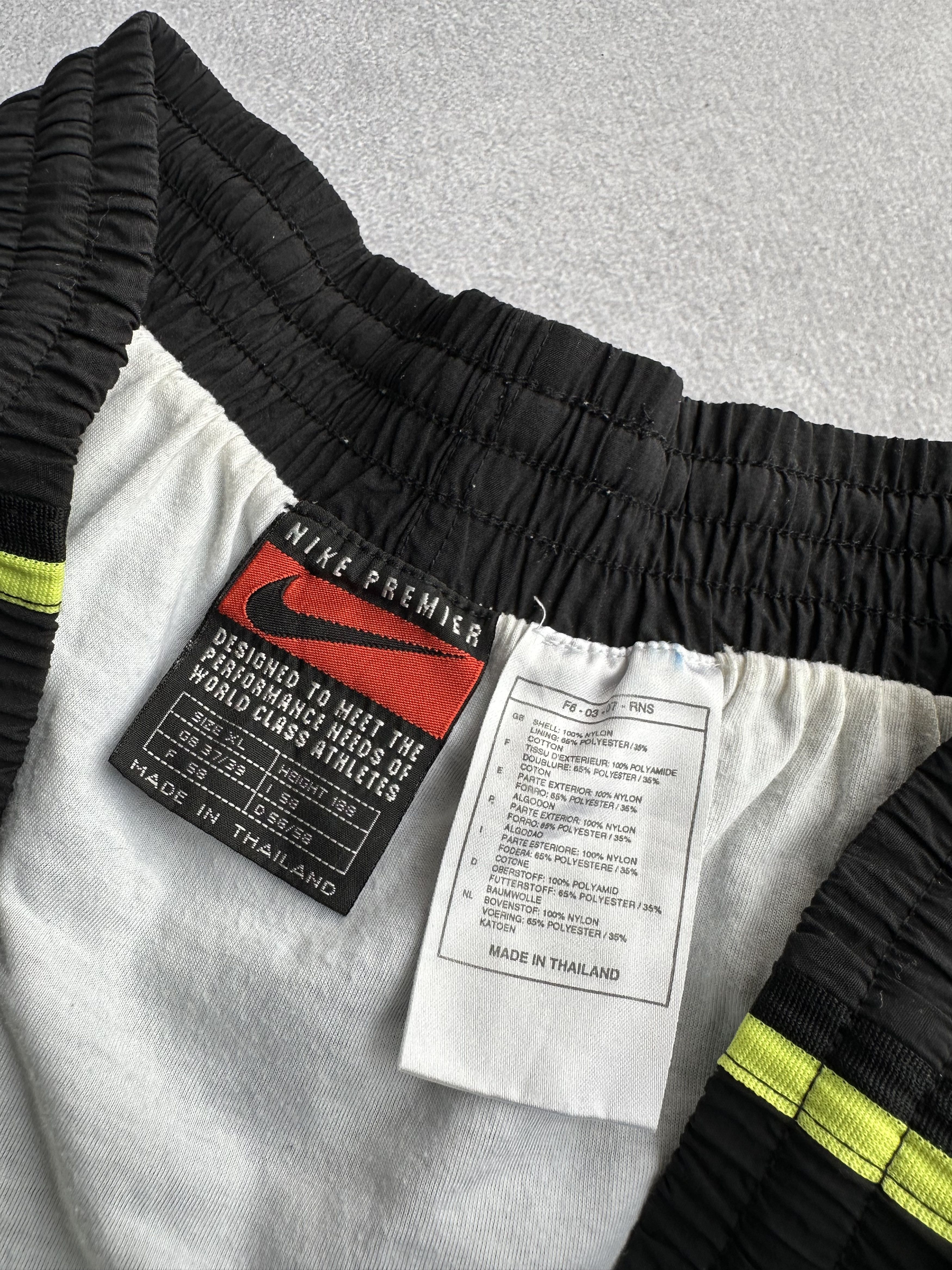 Nike × Vintage Vintage Nike Premier Borussia Dortmund 90s Football Shorts Size US 36 / EU 52 - 5 Thumbnail
