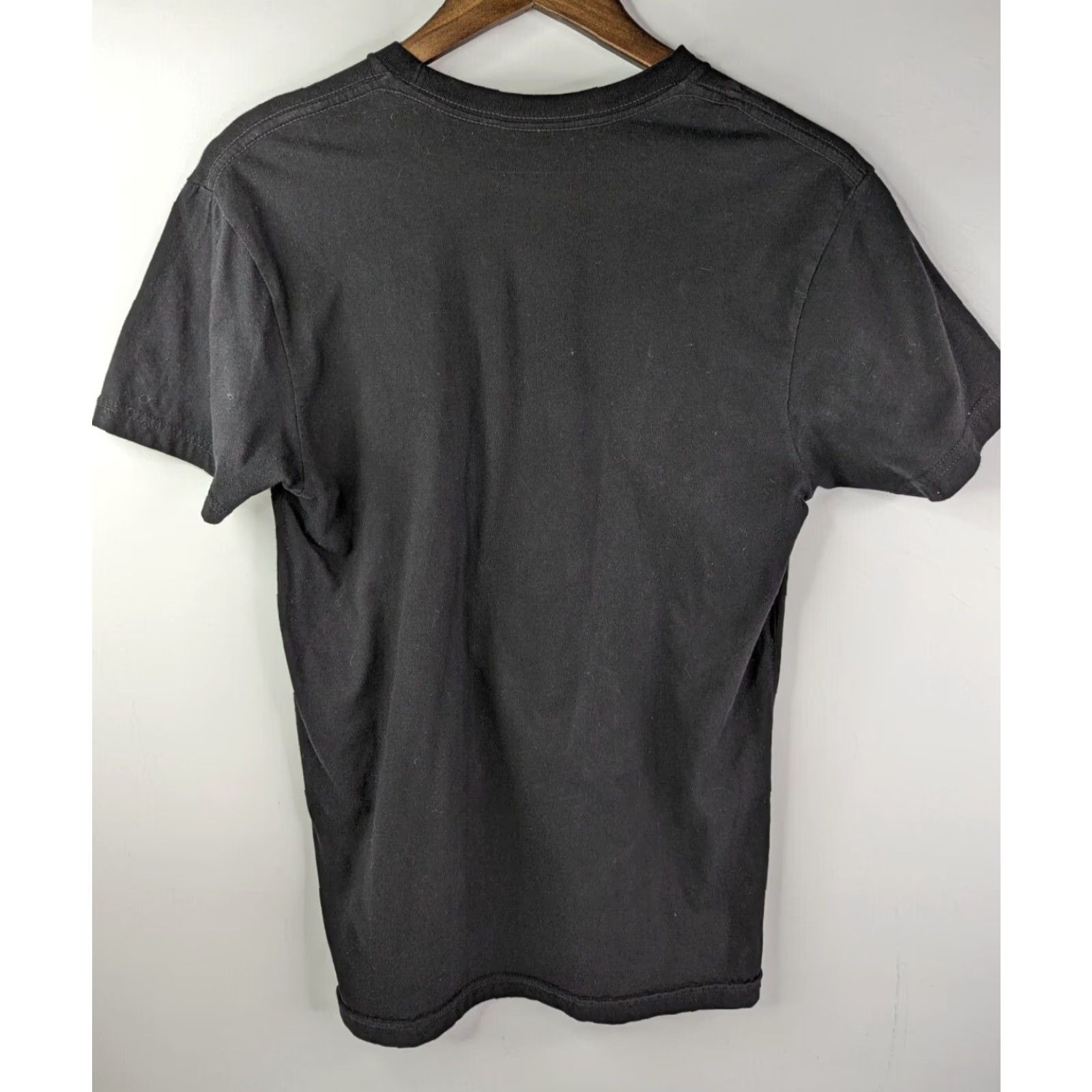 Vintage Riot Society Tee Shirt Short Sleeve Bear Balloon Head Graphic Small Riot Society Mens S Black 100% Cotton Graphic Tee Size US S / EU 44-46 / 1 - 5 Thumbnail