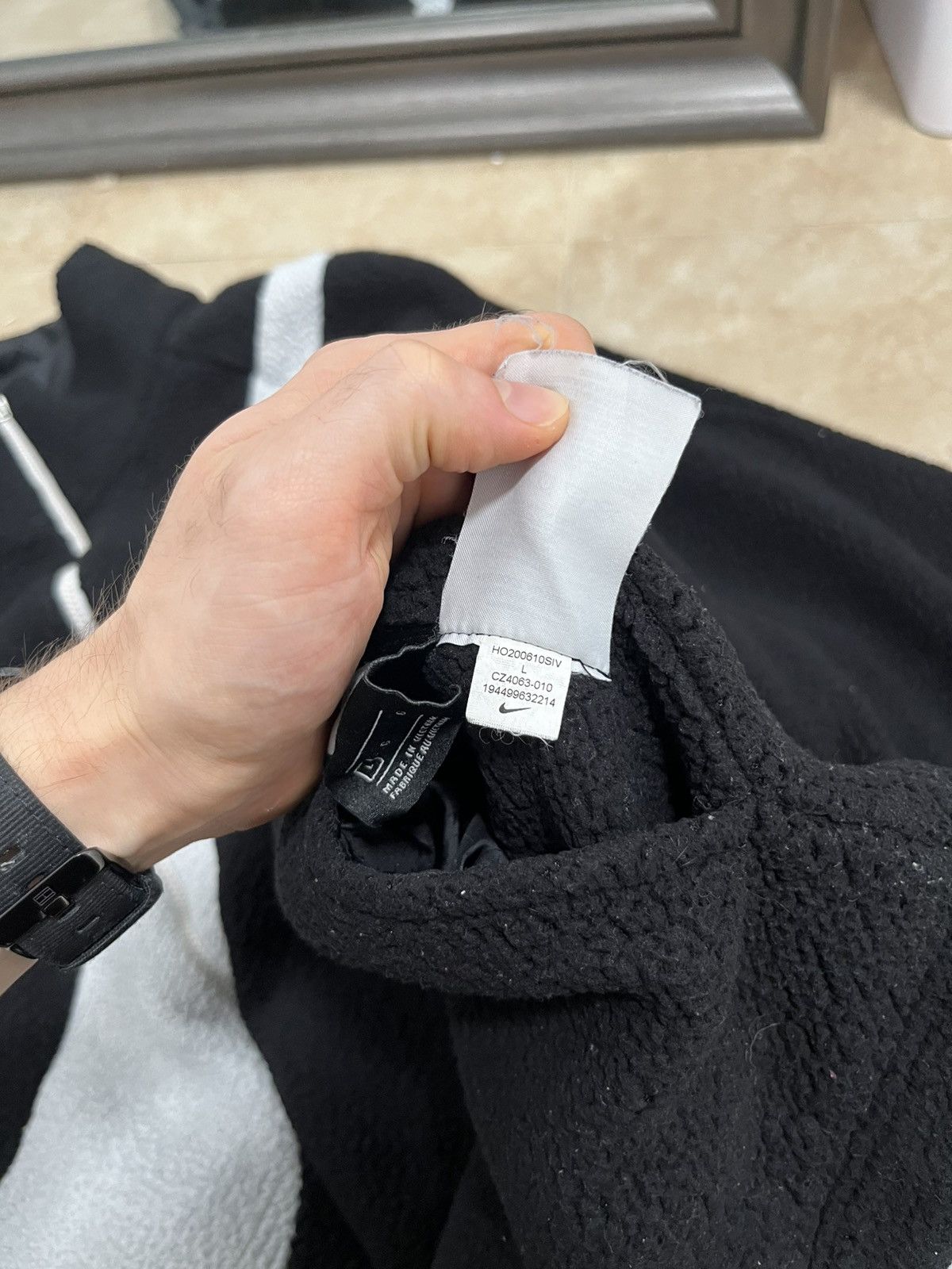 Nike Nike Big Swoosh Reversible Jacket Fleece Sherpa Black L size Size US L / EU 52-54 / 3 - 4 Thumbnail