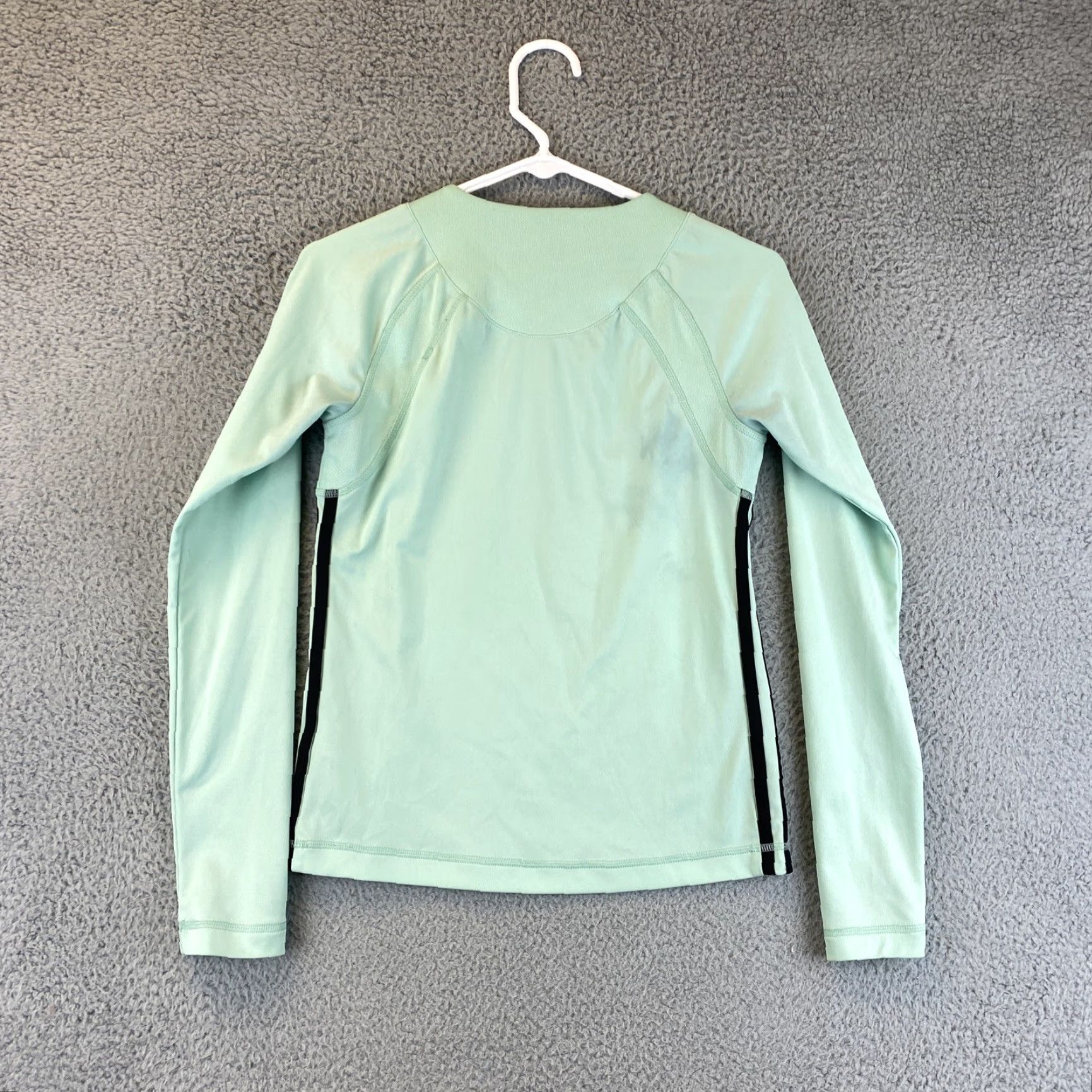 Adidas adidas Women’s Top Long Sleeve Three Stripe Shirt Green Logo S Sports /71-33 Size S / US 4 / IT 40 - 6 Thumbnail