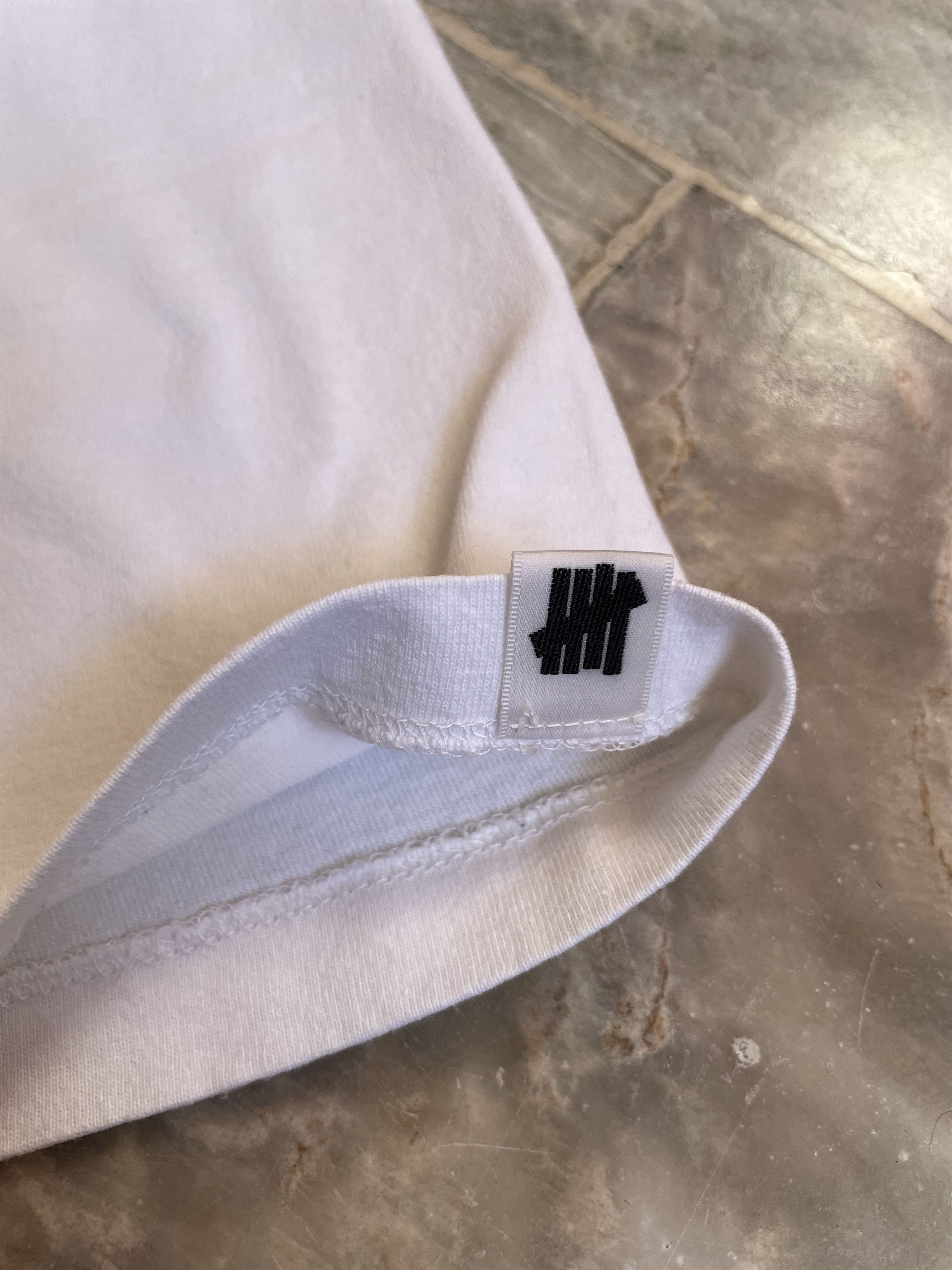 Bape × Nigo × Undefeated Bape x Undefeated Surfing Ape Tee Size US L / EU 52-54 / 3 - 6 Thumbnail