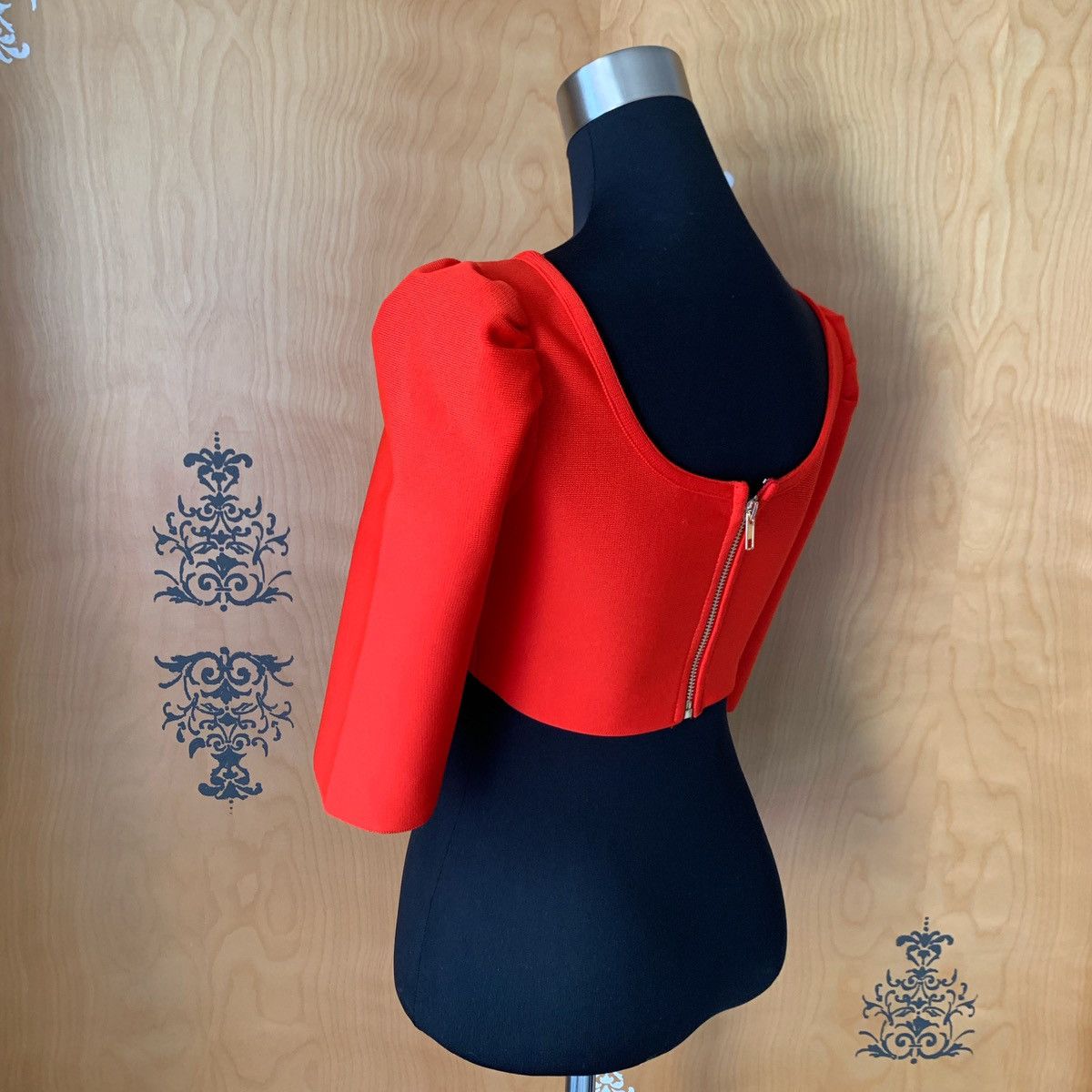 Designer Peplum Style Red Mid-Sleeve Crop Top Size M / US 6-8 / IT 42-44 - 8 Thumbnail