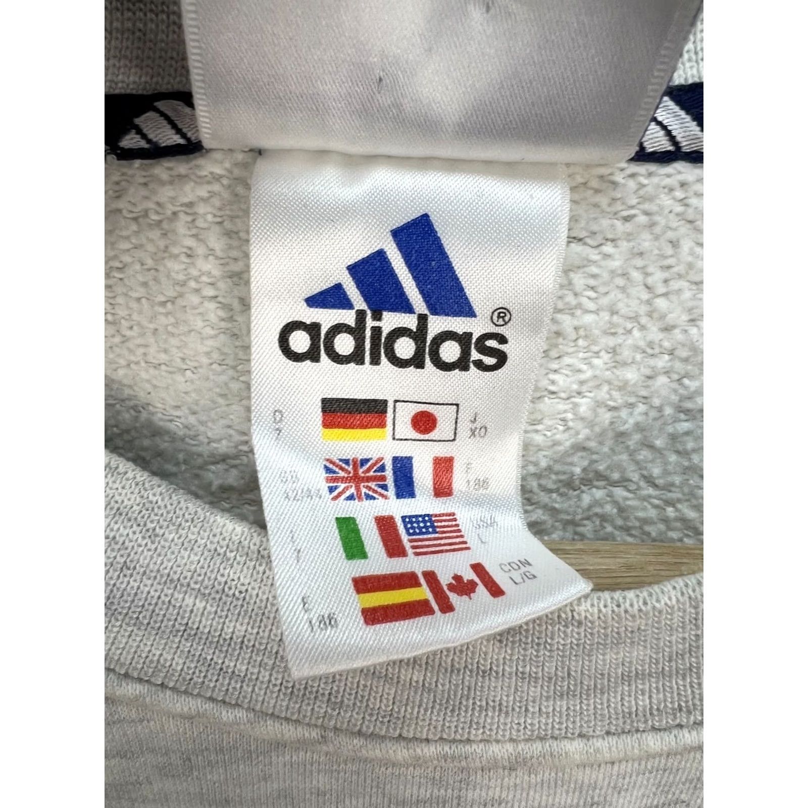 Adidas Vintage 90s Adidas Sweatshirt Grey Heather Crewneck Logo Mens Size L Size US L / EU 52-54 / 3 - 4 Thumbnail