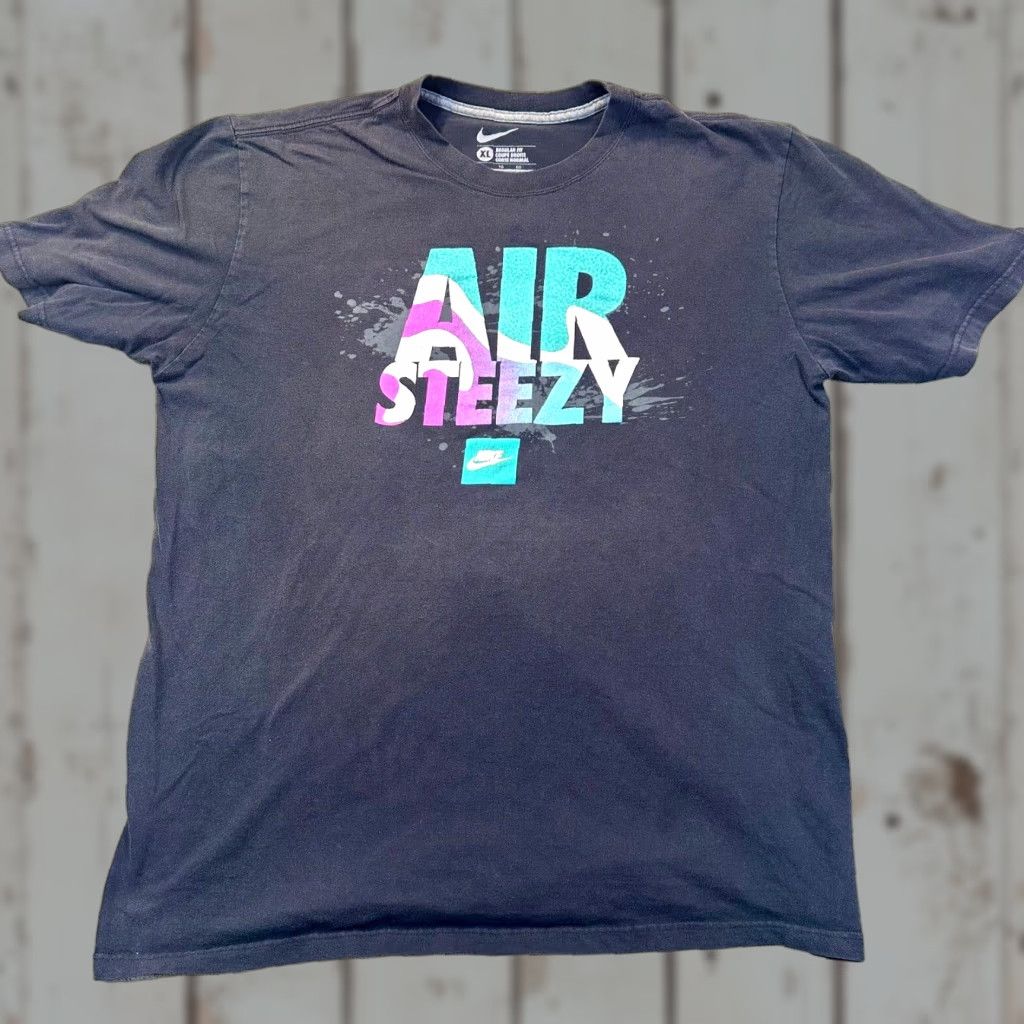 Nike Nike Men's XL Air Steezy Splash Box Logo Cotton Tee Regular Fit T-Shirt Multicolor Graf ic Print Logo Swoosh Steezy 90s? Size US XL / EU 56 / 4 - 1 Thumbnail