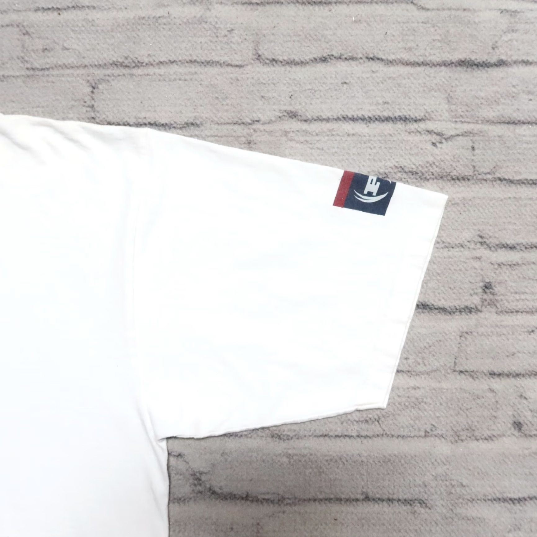 Phat Farm Vintage Phat Farm Big Logo Shirt XXL White Logo Men Size US XXL / EU 58 / 5 - 5 Thumbnail