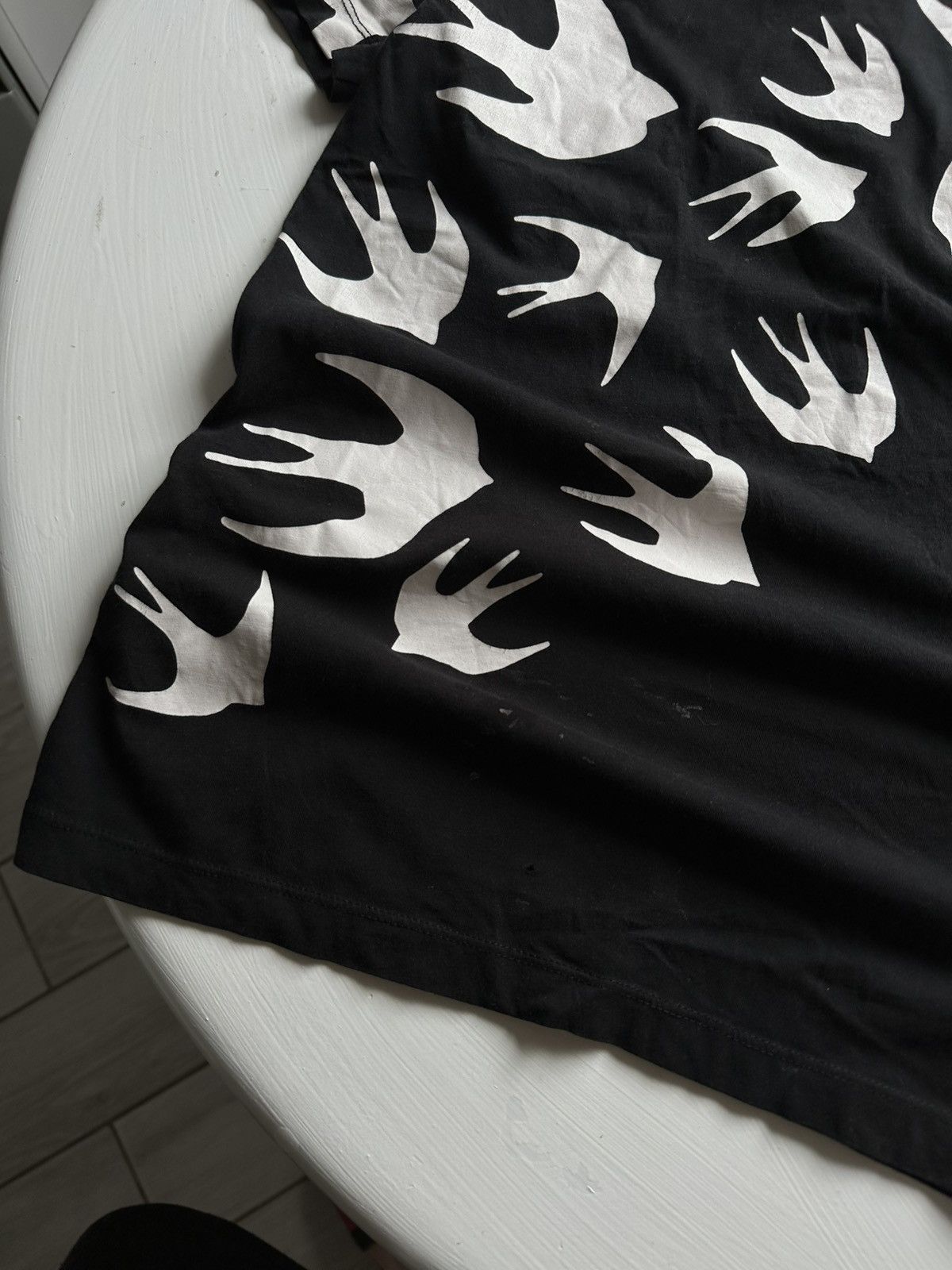 Alexander McQueen × MCQ × McQ Alexander McQueen Alexander McQueen Bird Logo Tee Shirt Size US M / EU 48-50 / 2 - 5 Thumbnail