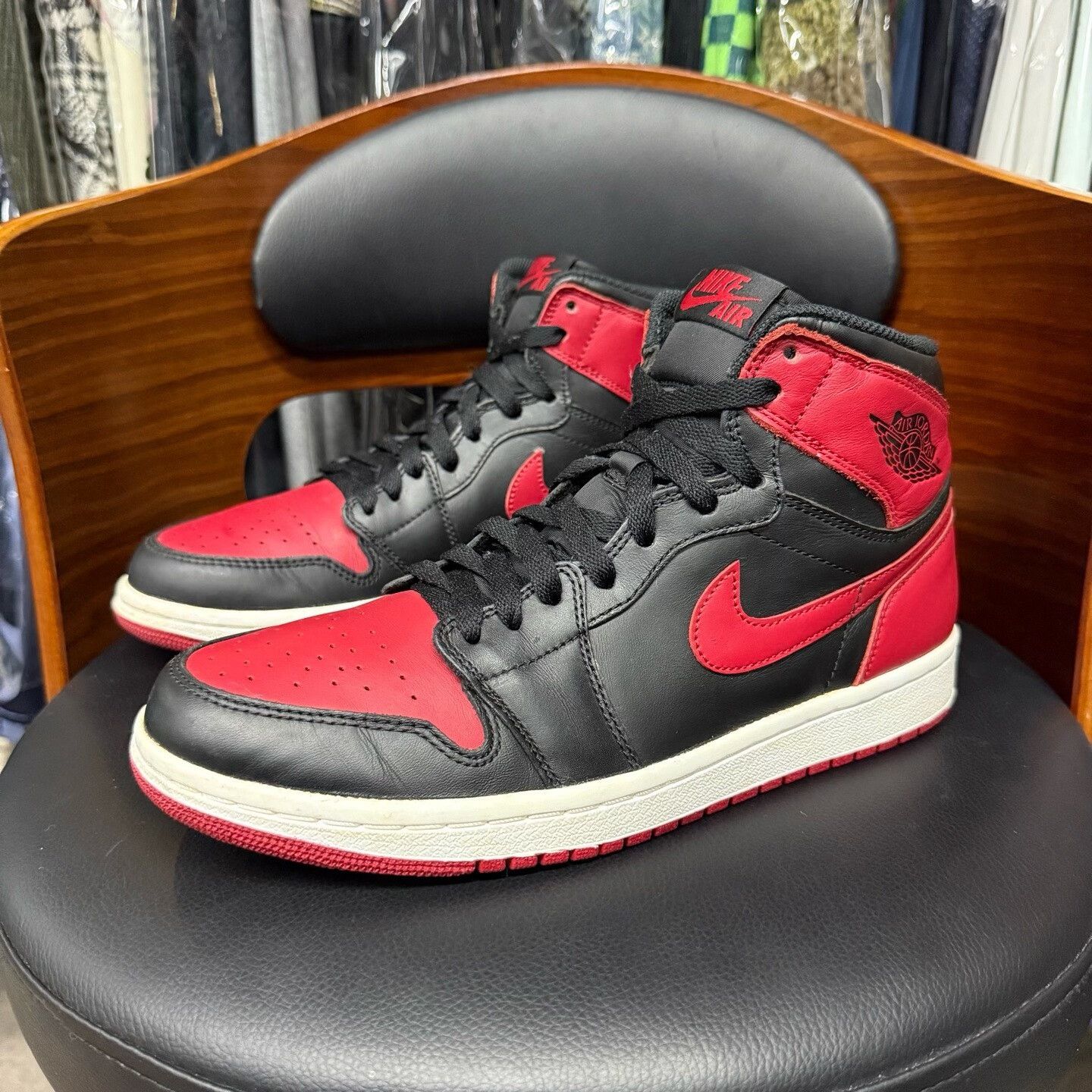 Nike Nike AJ1 Black Lowtop Sneakers 42 Men Size US 9 / EU 42 - 1 Thumbnail