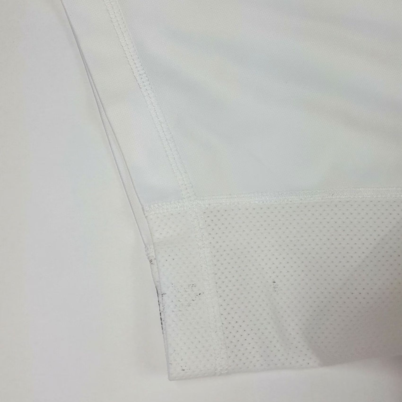 Nike VINTAGE Nike Swoosh Logo T-Shirt Adult Men 2XL White Athletic Retro 90s Sports Shirt Size US XXL / EU 58 / 5 - 5 Thumbnail