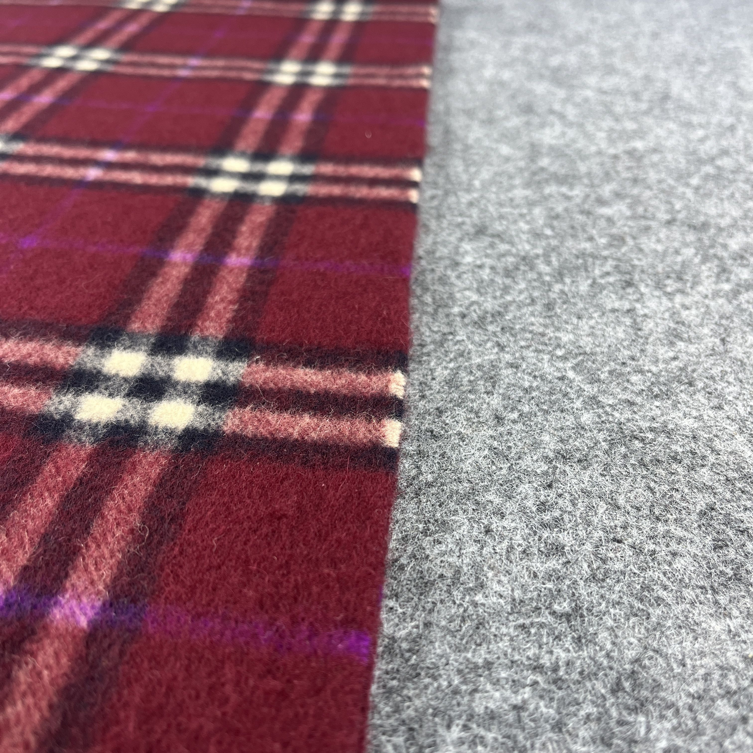 Burberry Burberry Scarf / Muffler / Neckwear T1312 Size ONE SIZE - 8 Thumbnail