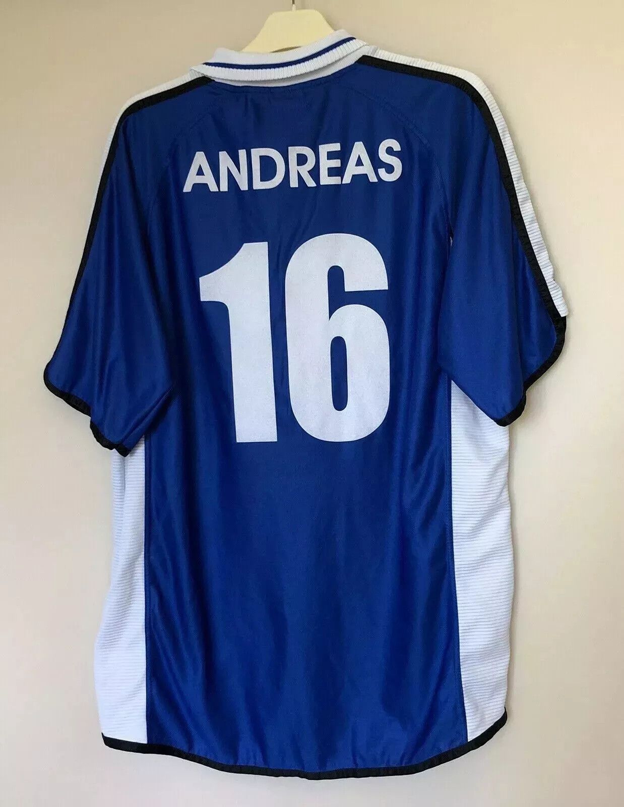 Vintage VINTAGE KARLSRUHER 2002 2004 HOME FOOTBALL JERSEY SHIRT Size US L / EU 52-54 / 3 - 2 Thumbnail
