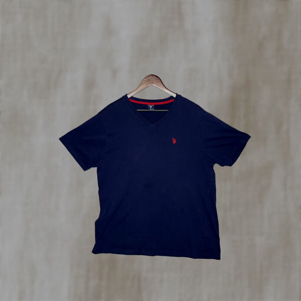 Vintage VINTAGE? No. US Polo Assn V-Neck T Shirt Navy Blue Red Logo Mens XL Size US XL / EU 56 / 4 - 1 Thumbnail
