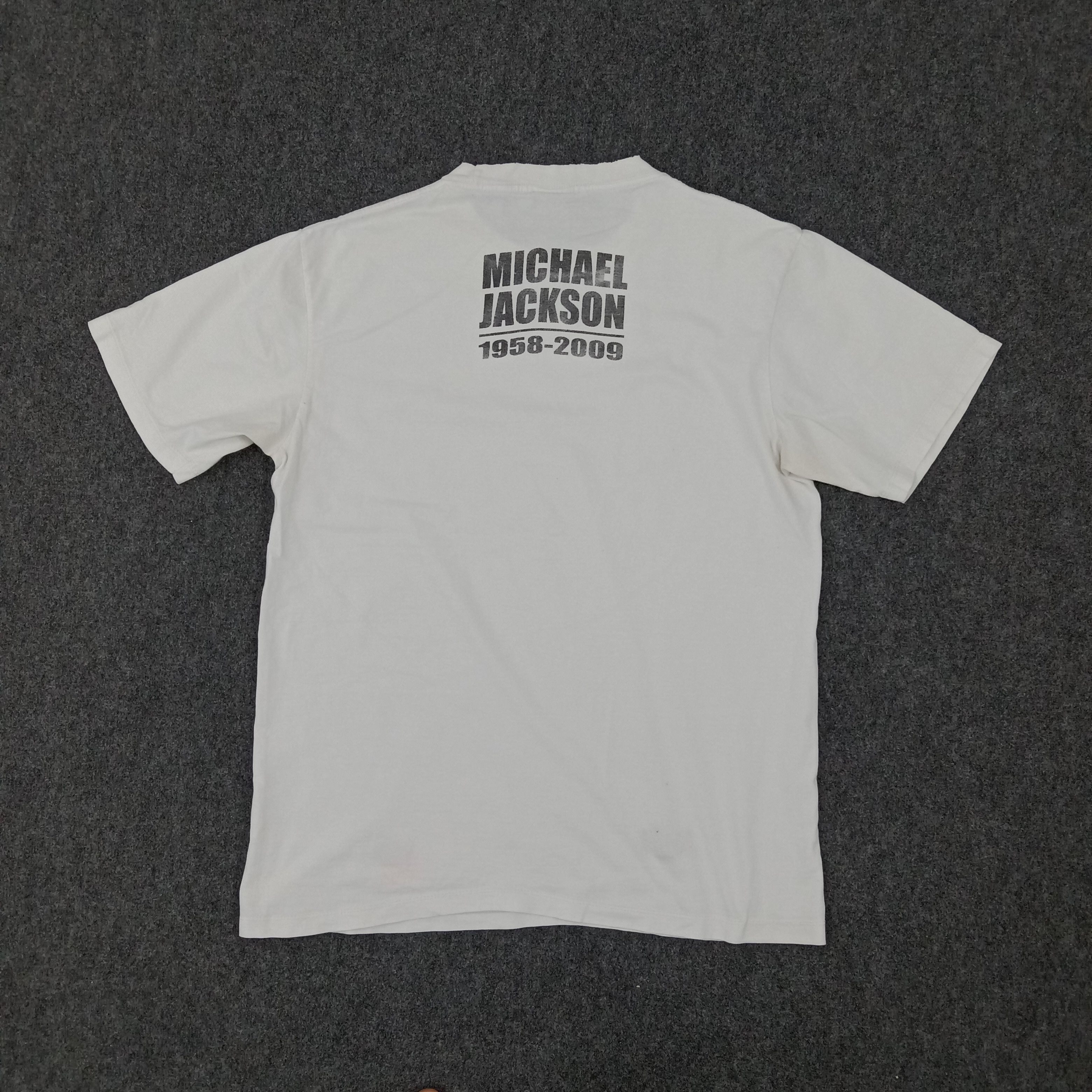 Band Tees × Michael Jackson × Vintage Michael Jackson American Singer-Songwriter and Dancer Tshirt Size US L / EU 52-54 / 3 - 6 Thumbnail