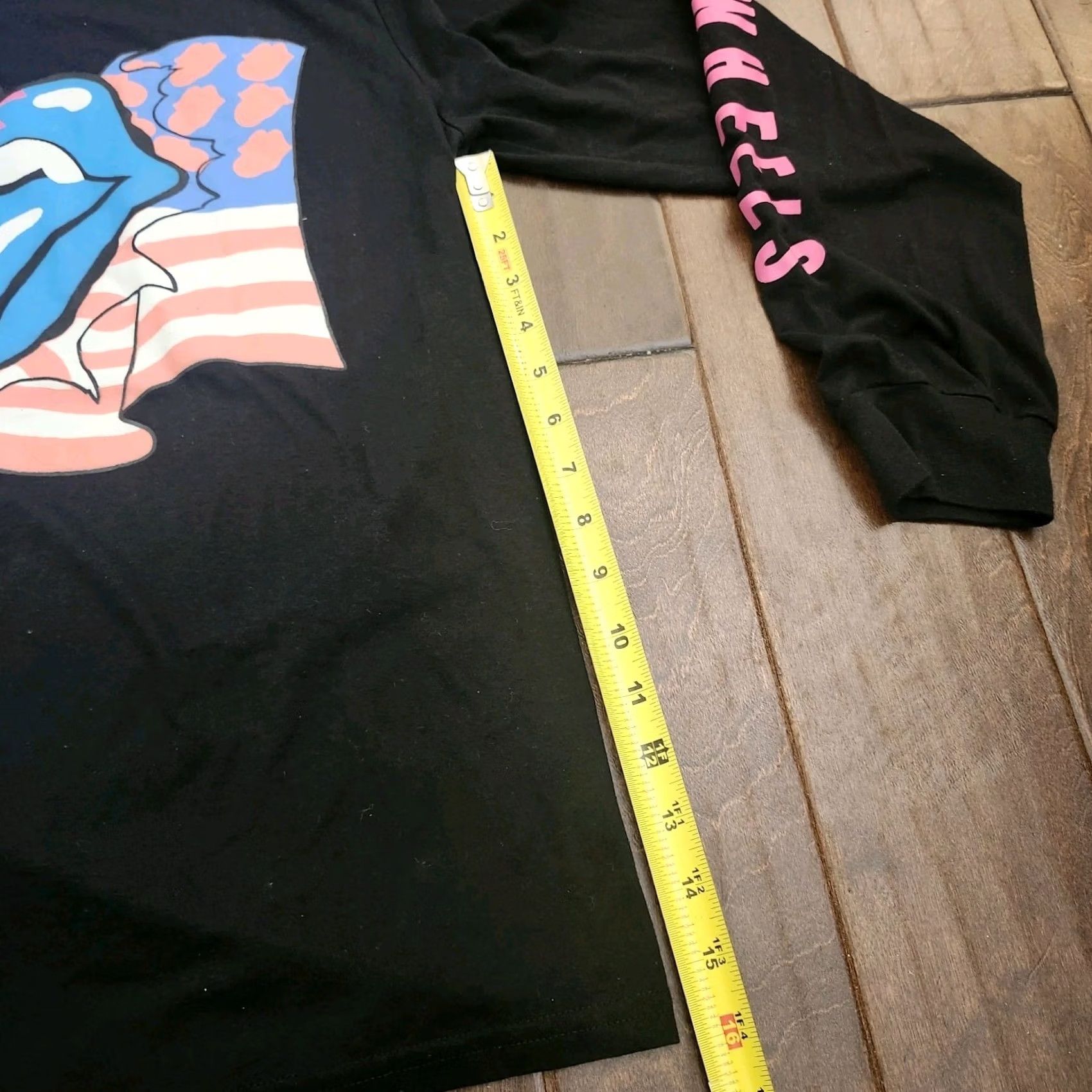 Vintage The Rolling Stones Steel Wheels Graphic T-shirt Men M Black Long Sleeve Crew Neck Logo Retro Band All Seasons Size US M / EU 48-50 / 2 - 7 Thumbnail