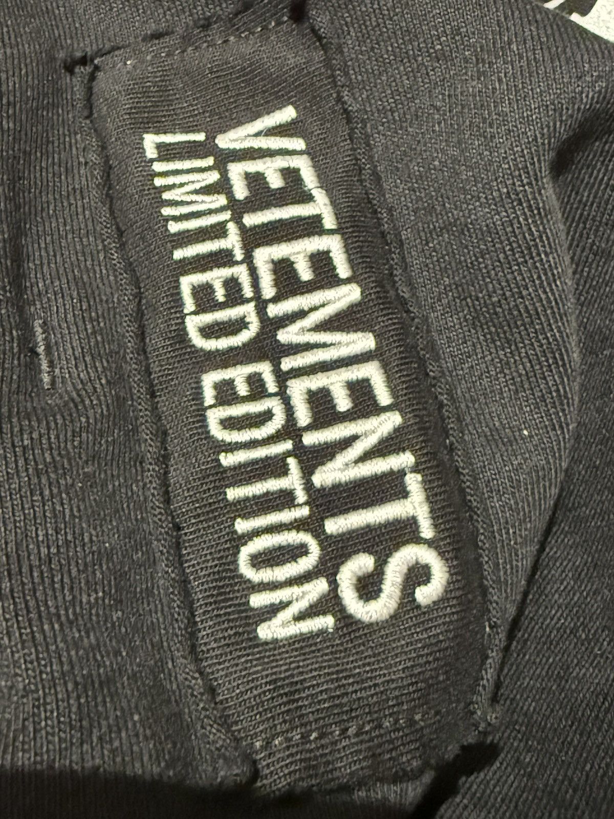 Vetements Vetements Metal Patch Logo Hoodie Black XS Size US XS / EU 42 / 0 - 8 Thumbnail