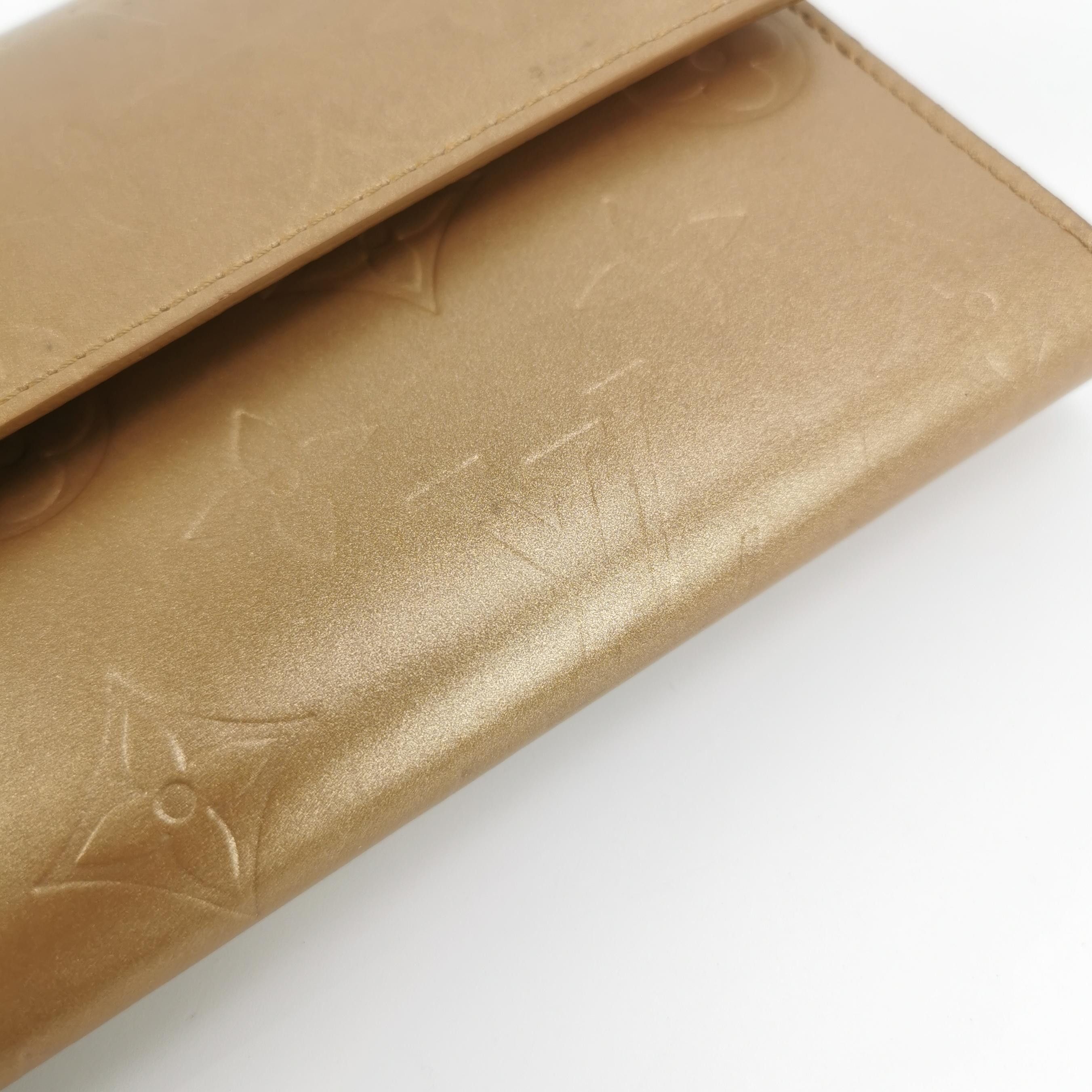 Louis Vuitton Louis Vuitton (LV) Cowhide embossed monogram snap wallet -y Size ONE SIZE - 4 Thumbnail