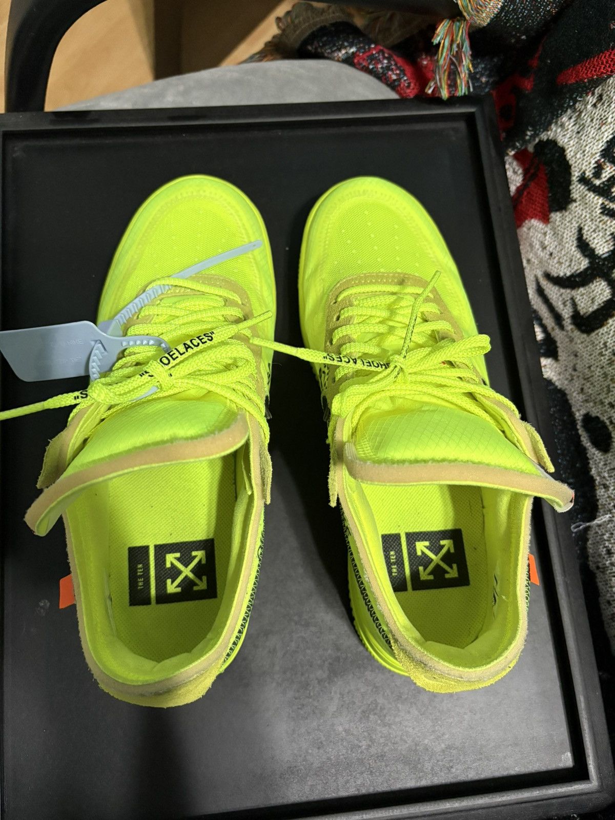 Nike × Off-White Off-White Air Force 1 Volt Size US 9 / EU 42 - 6 Thumbnail