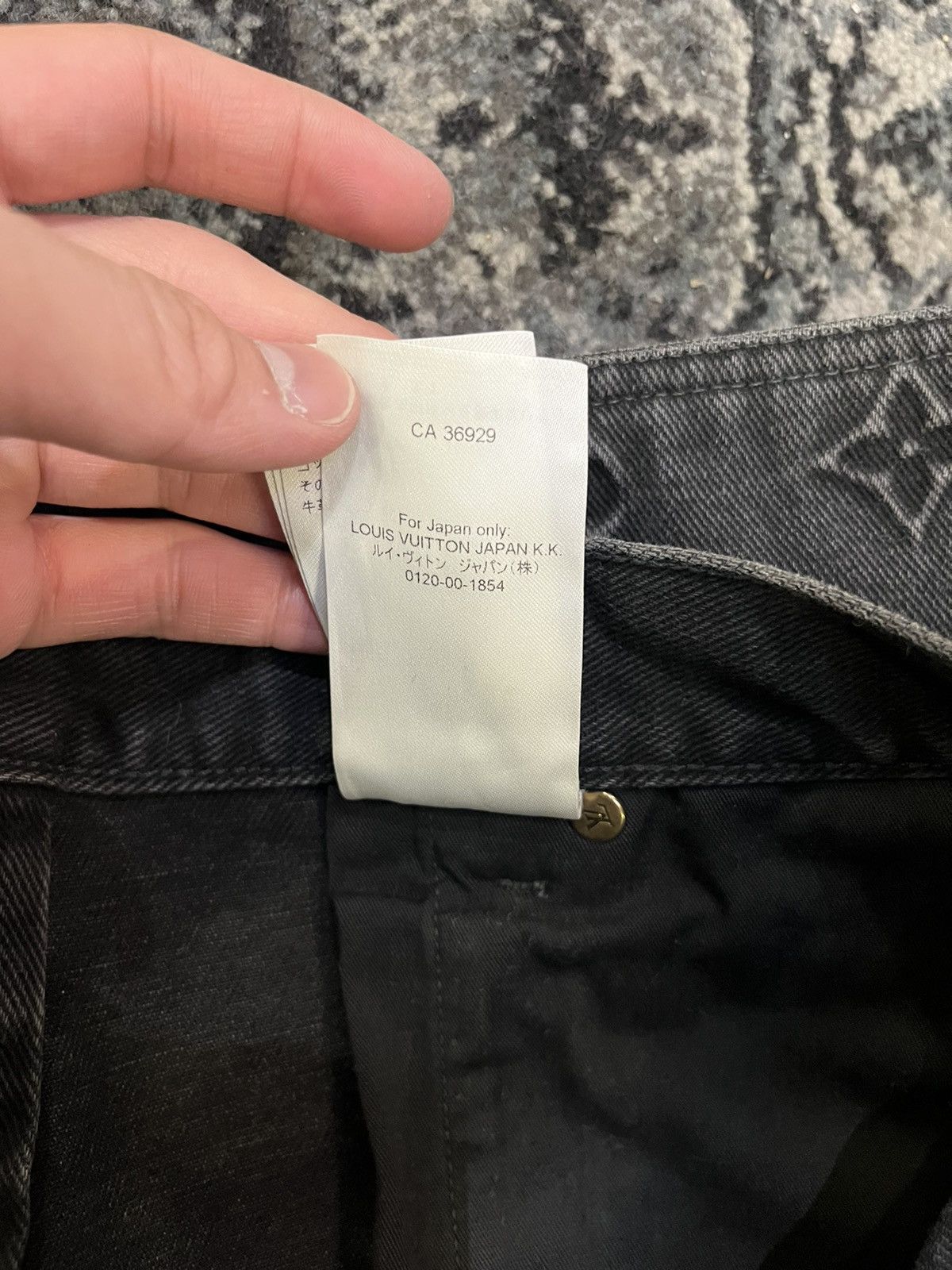 Louis Vuitton NEW LV EXCLUSIVE BLACK CARPENTER SHORTS Size US 31 - 9 Thumbnail