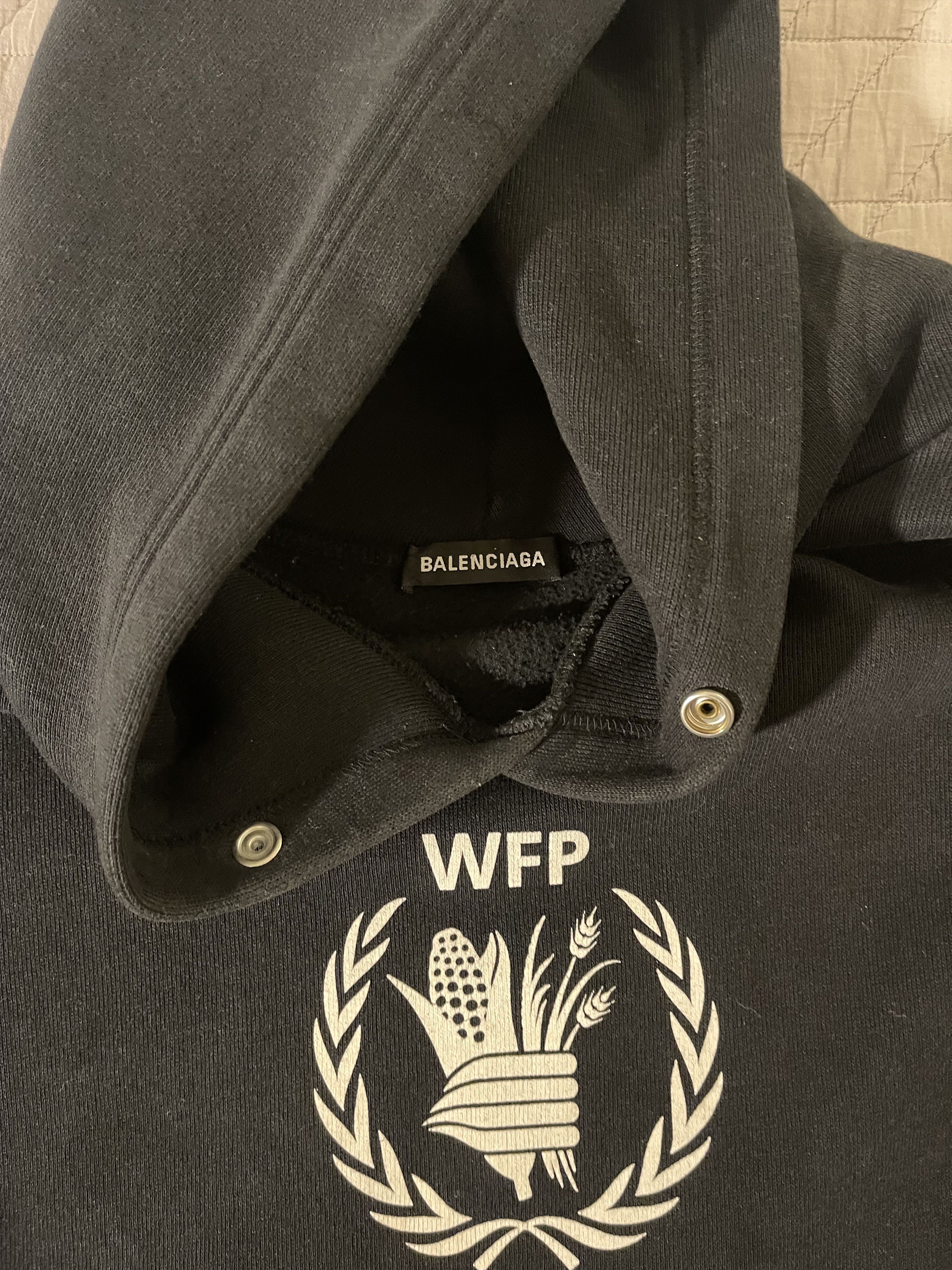 Balenciaga Balenciaga World Food Programme black hoodie Size US S / EU 44-46 / 1 - 4 Thumbnail
