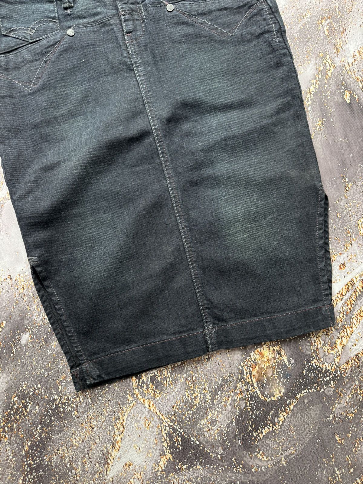 Levi's × Vintage Levi’s Vintage Bondage Denim Midi Skirt Size 25" / US 0 / IT 36 - 4 Thumbnail
