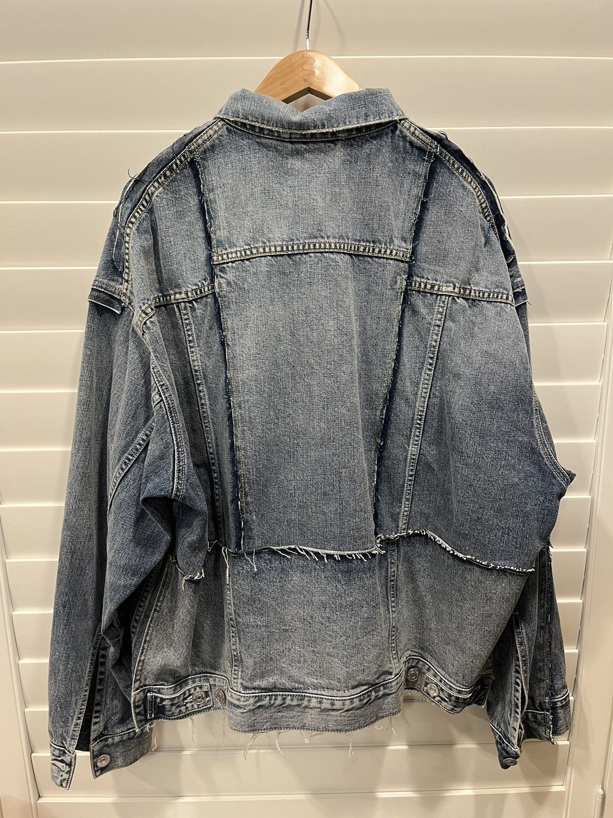 Balenciaga Balenciaga Denim Jacket Size US L / EU 52-54 / 3 - 5 Thumbnail