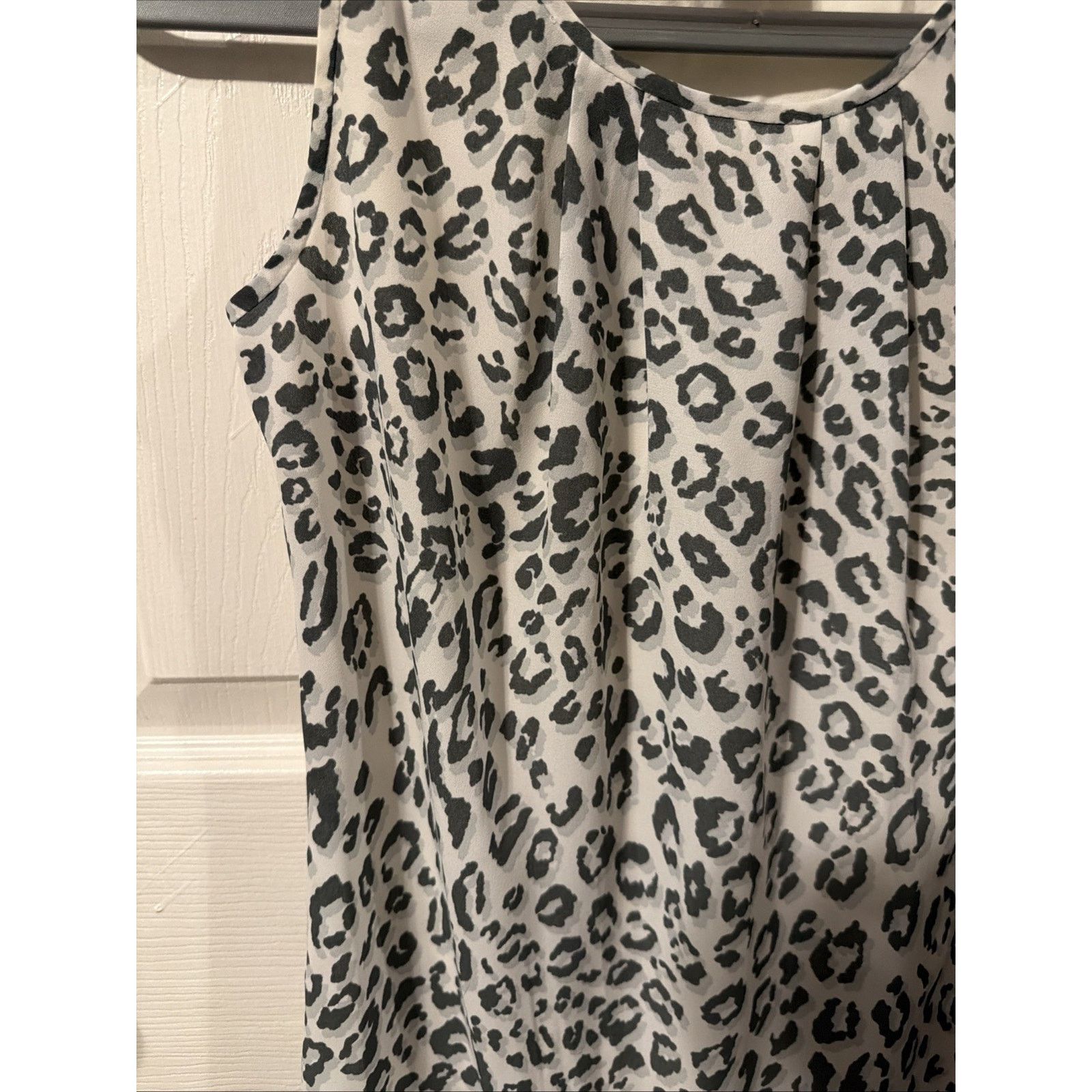 Ann Taylor Ann Taylor Petite XXSP Blue Sleeveless Top Animal Print Size XXS / US 00 / IT 34 - 10 Thumbnail
