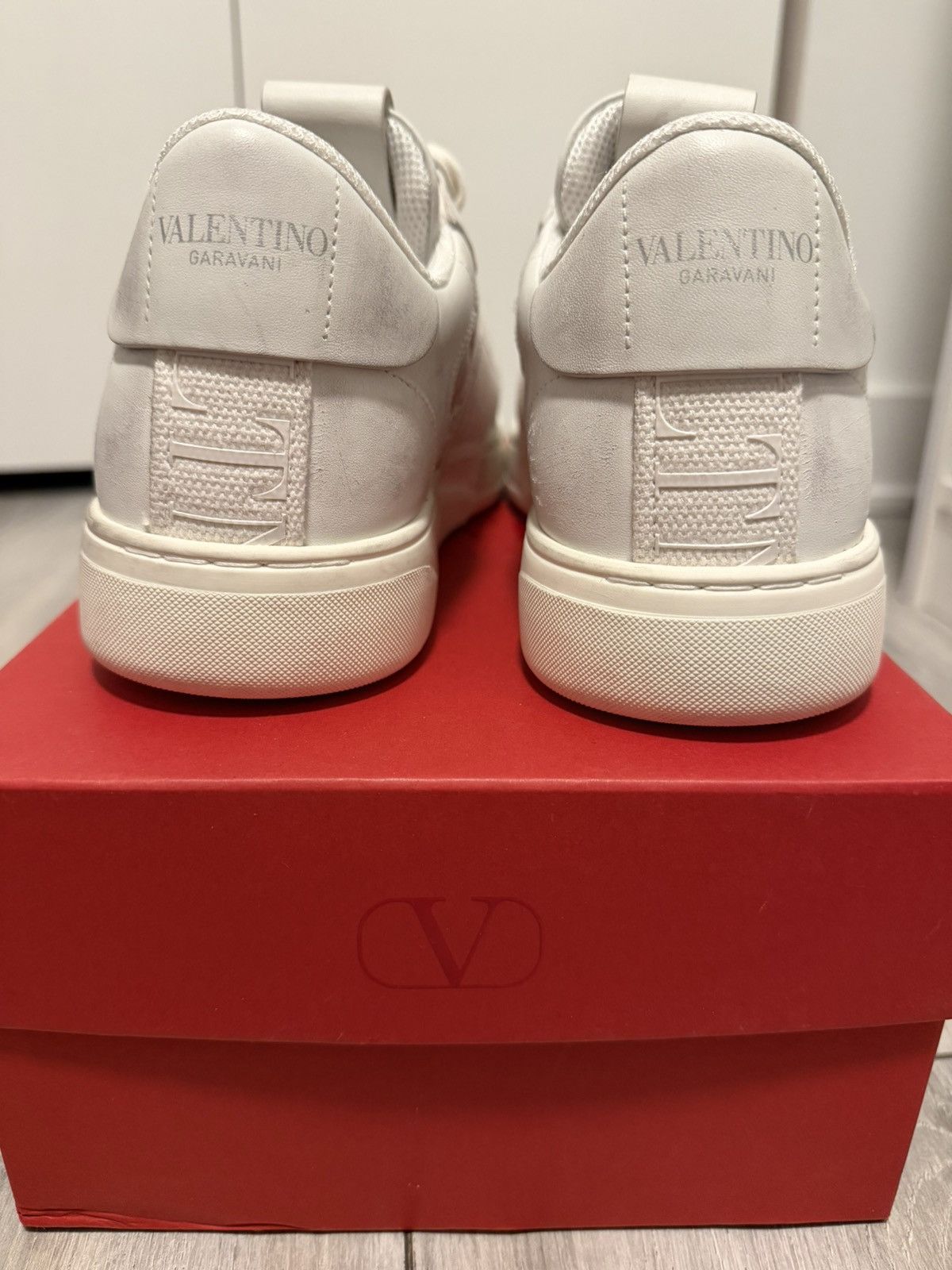 Valentino Valentino Garavani VL7N Distressed-effect Size US 9 / EU 42 - 2 Thumbnail