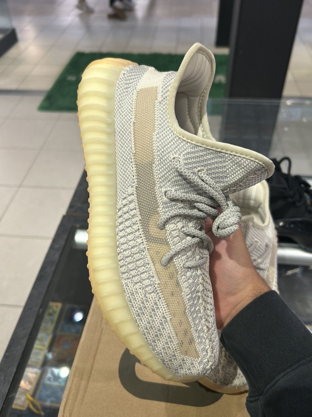 Yeezy Yeezy 350 lundmark Size US 8 / EU 41 - 6 Thumbnail