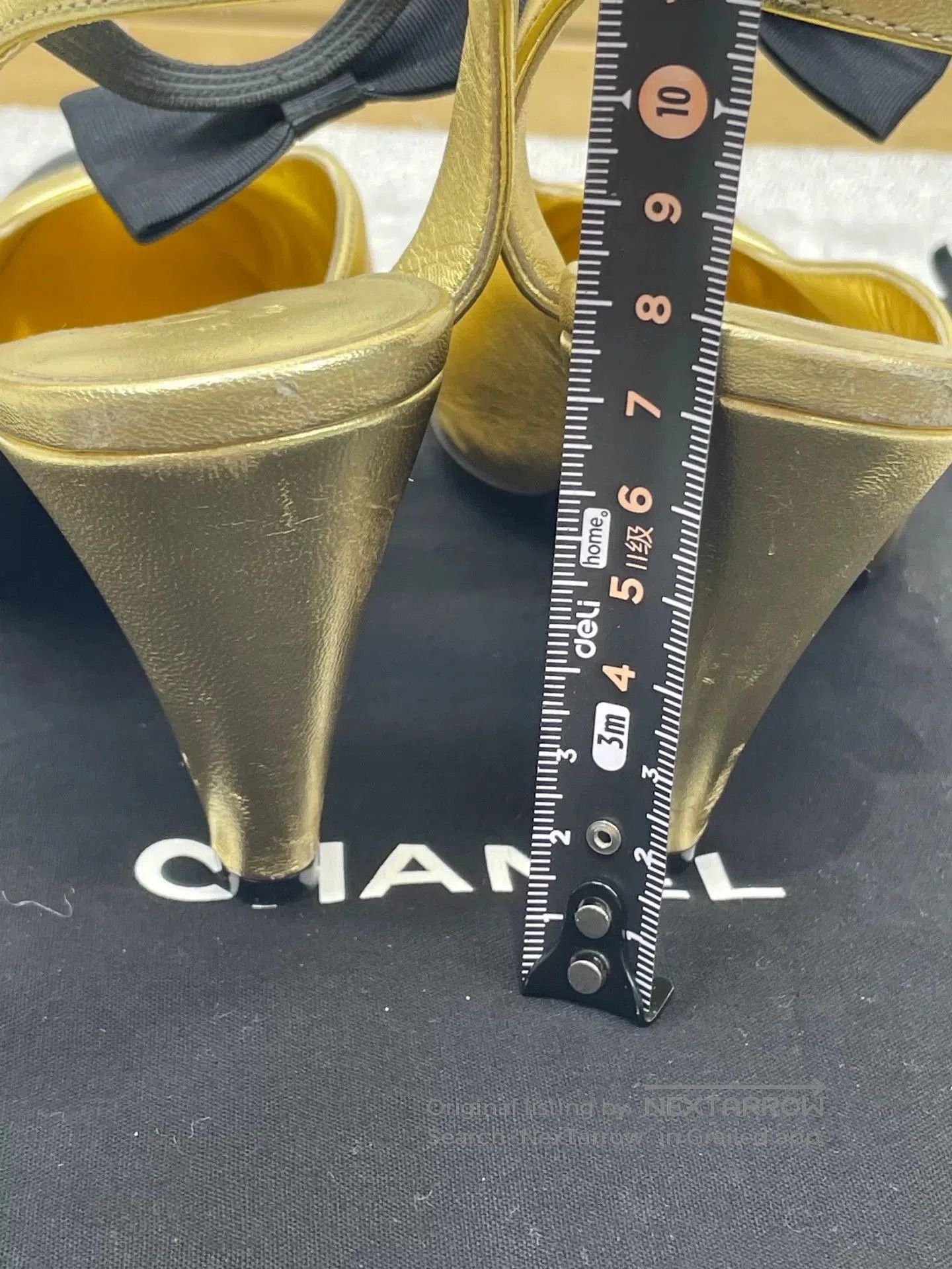Chanel Chanel Runway Black Gold Bow Block Heels. Size US 5.5 / IT 35.5 - 8 Thumbnail