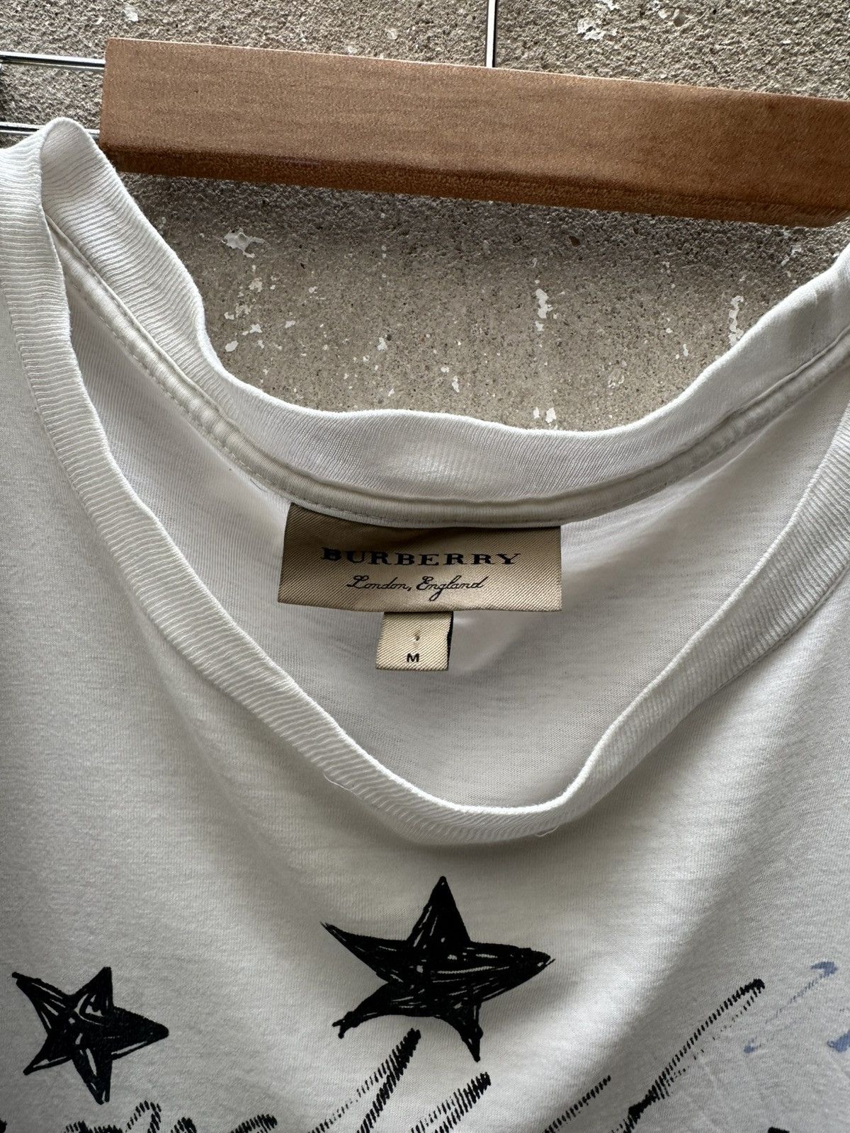 Burberry Authentic Burberry Art Distressed Longsleev Tshirt Size US M / EU 48-50 / 2 - 6 Thumbnail