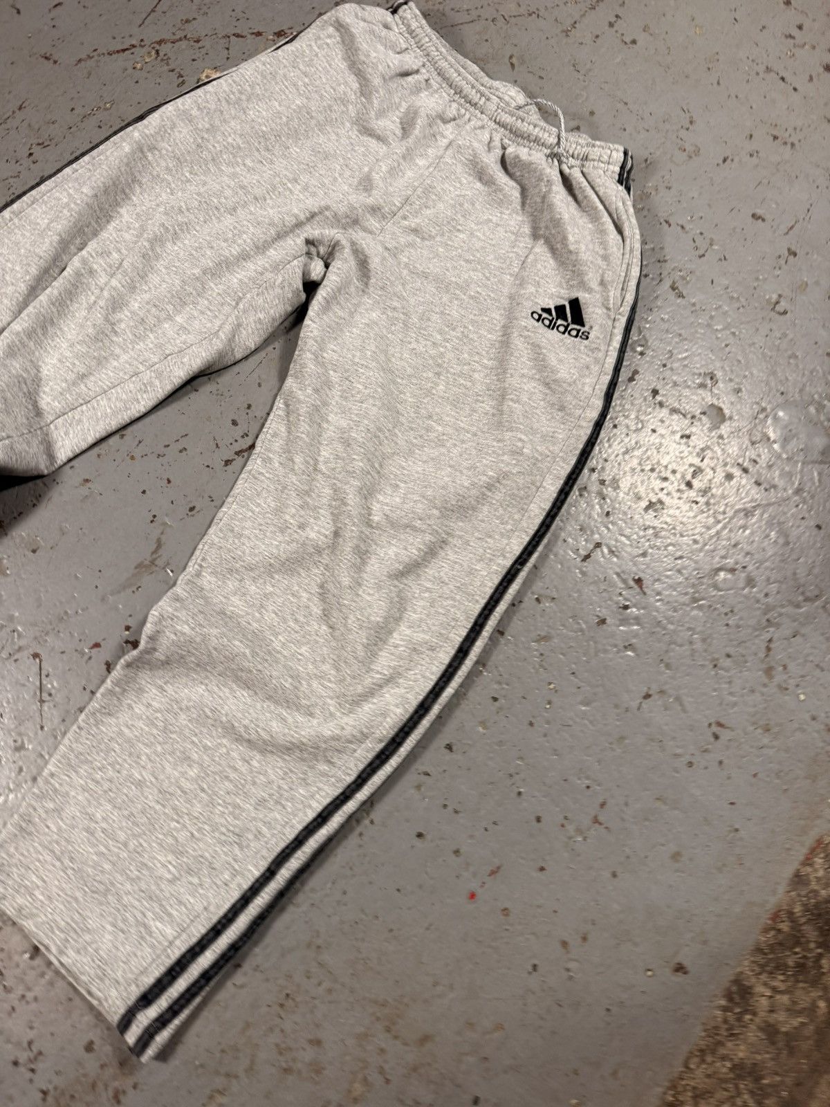 Adidas Vintage y2k Adidas Sweatpants Size US 30 / EU 46 - 2 Thumbnail